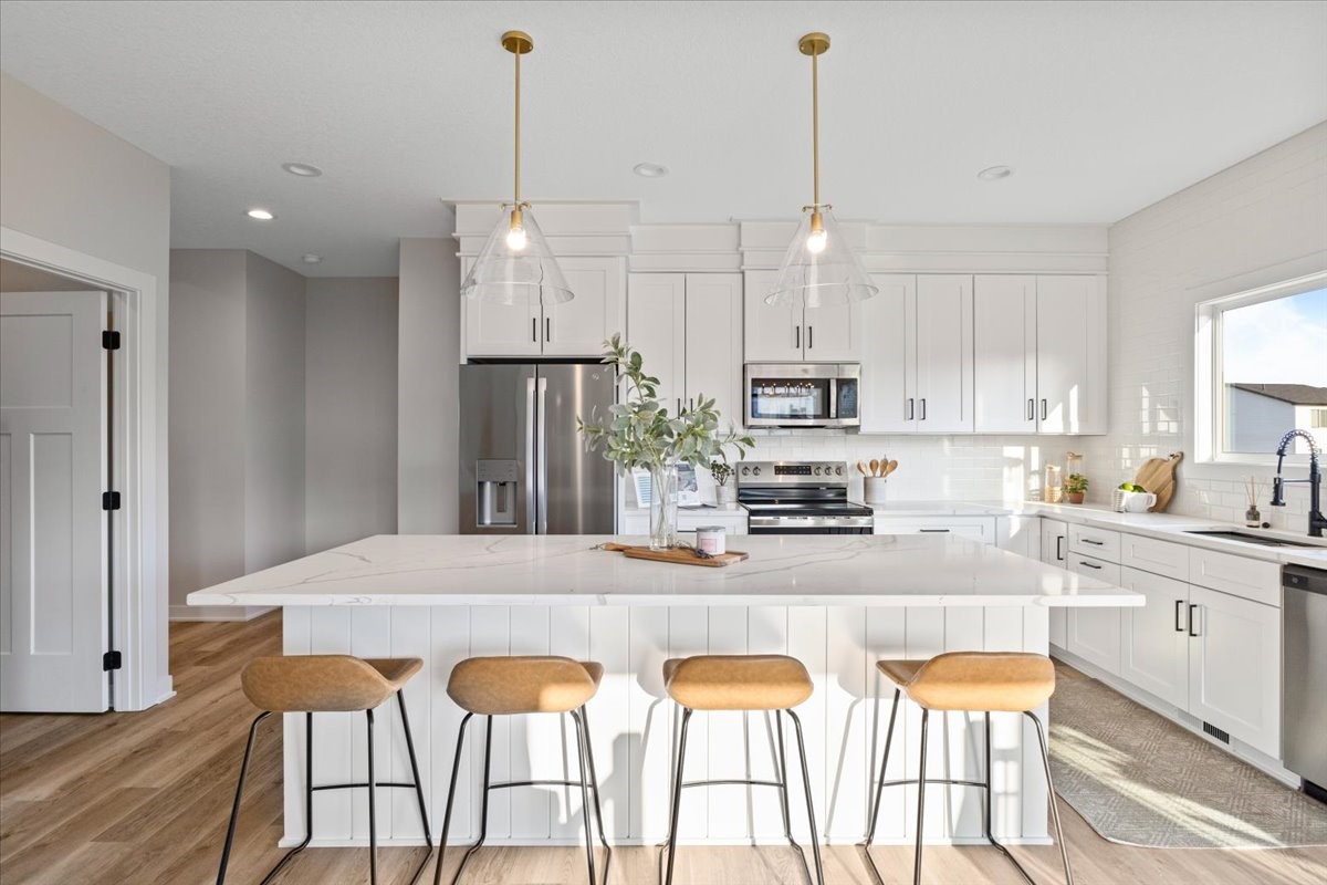1910 16th Circle SE