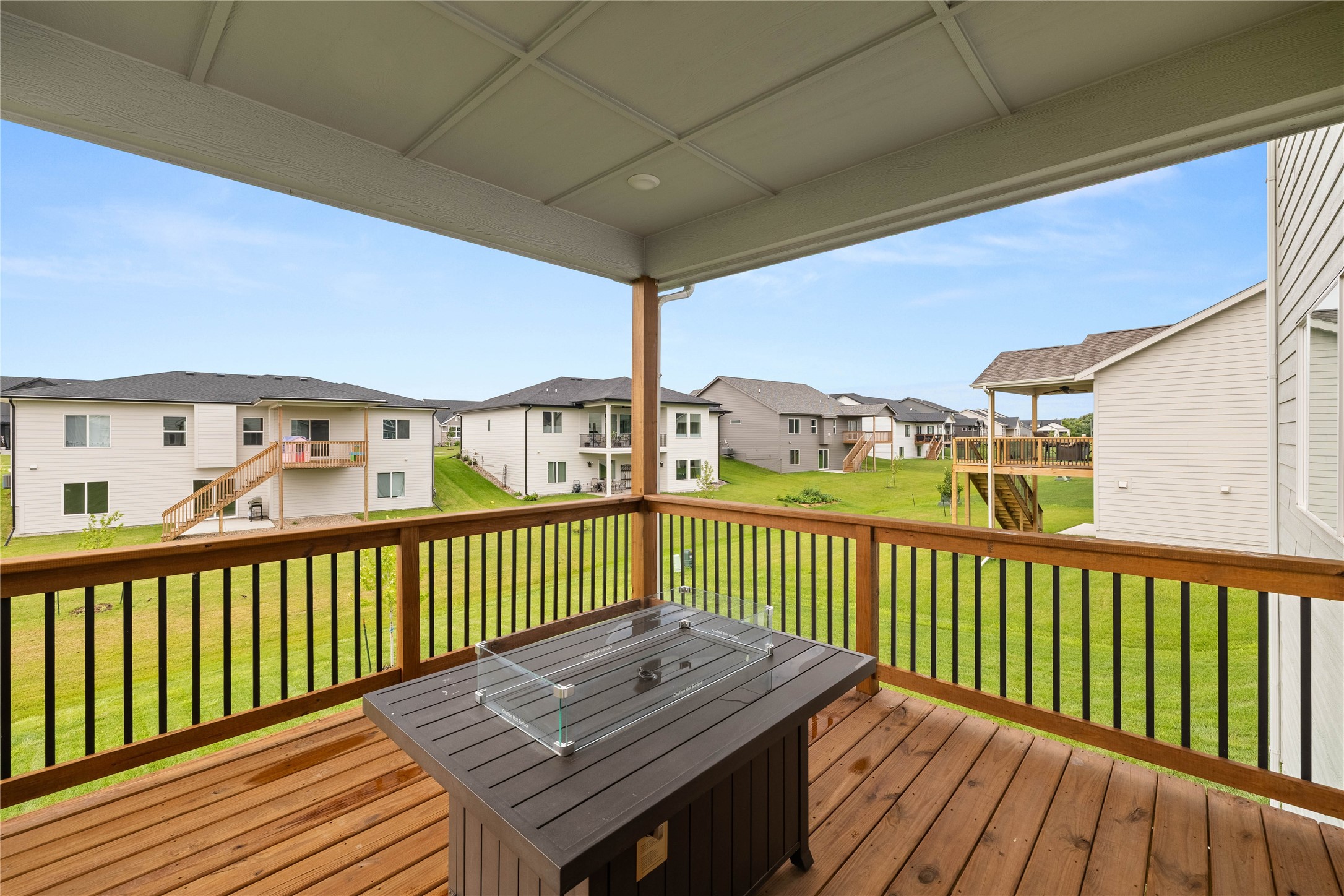 60 NW Valleyview Drive