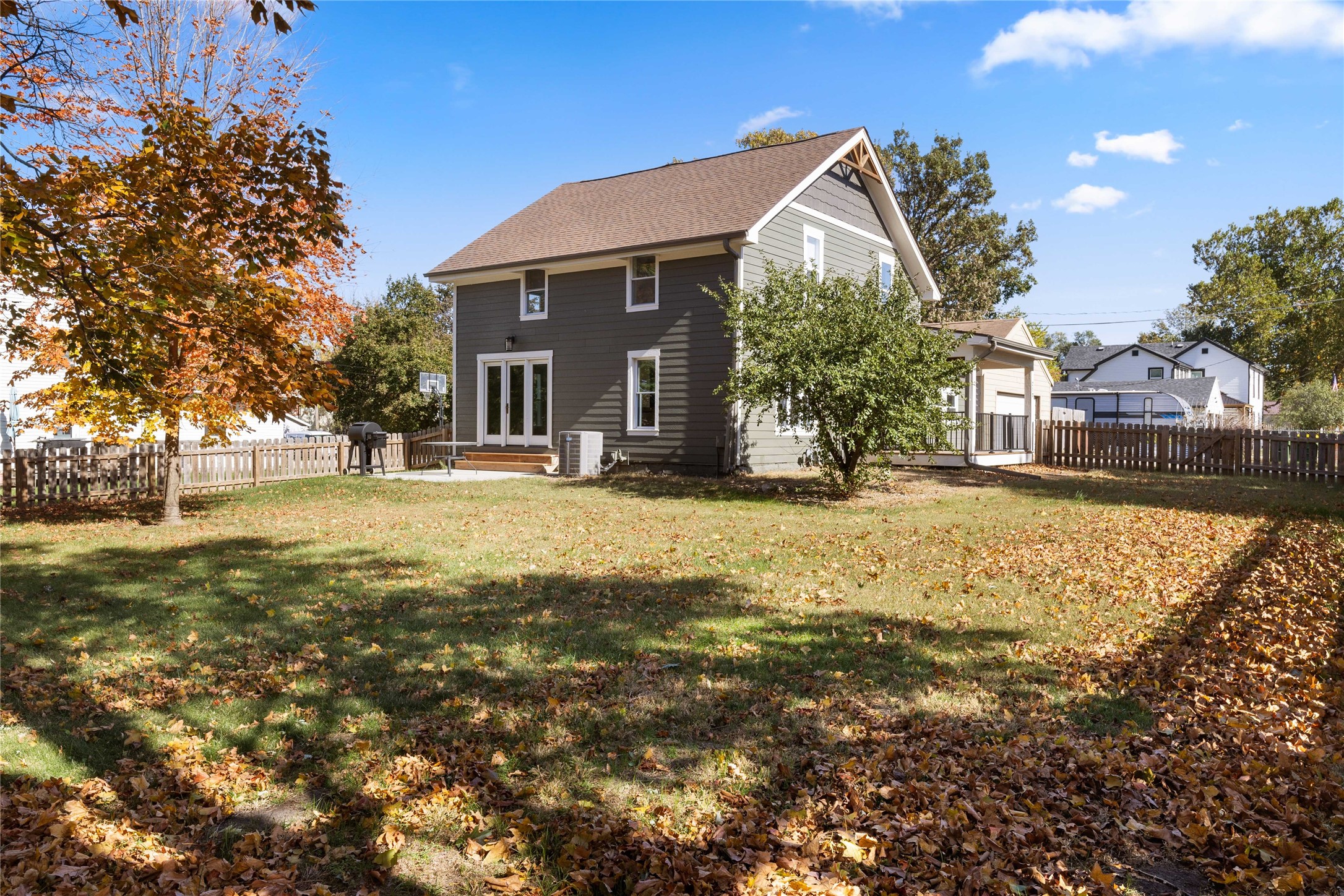 213 W 7th Street