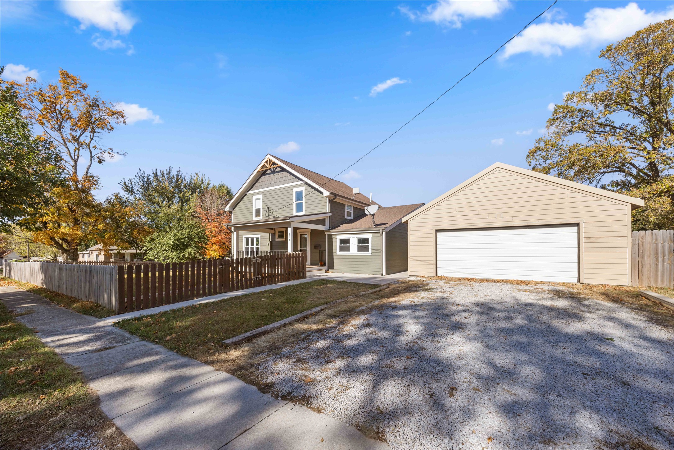 213 W 7th Street