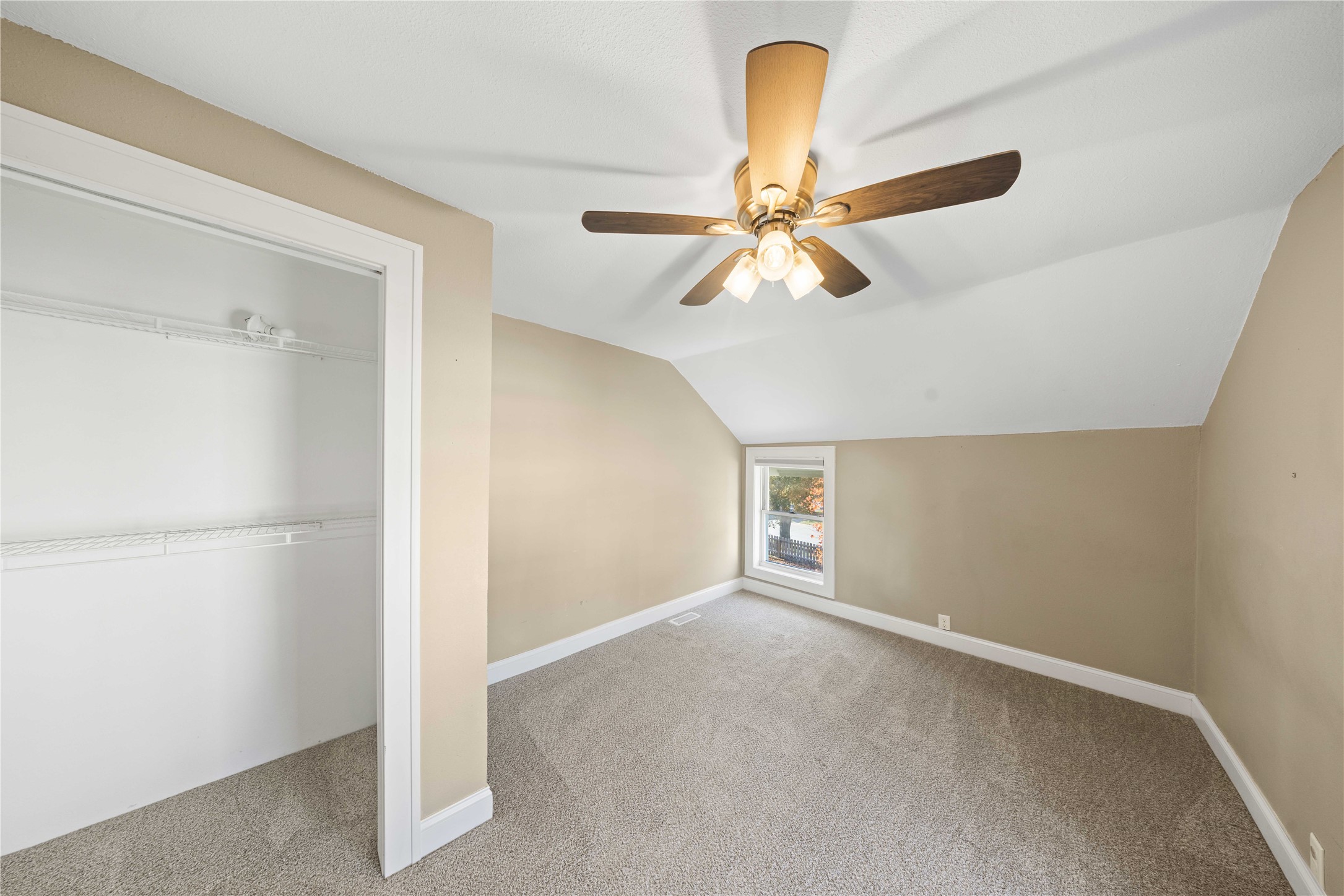 213 W 7th Street