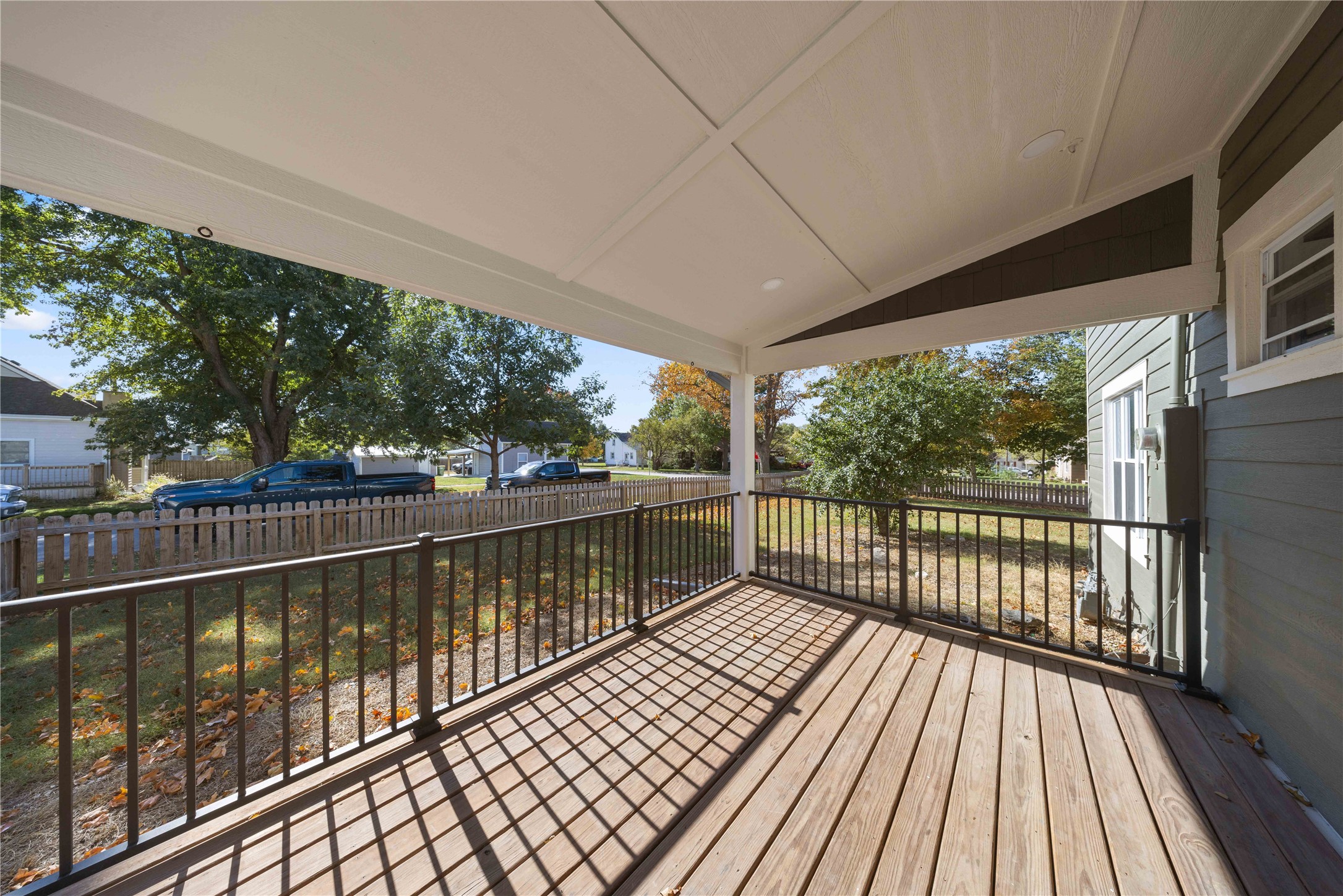 213 W 7th Street