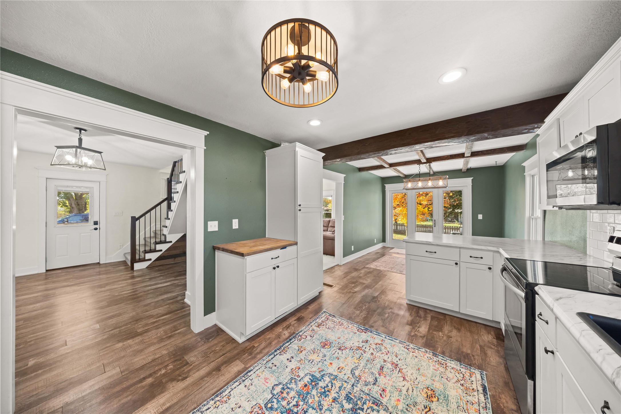 213 W 7th Street