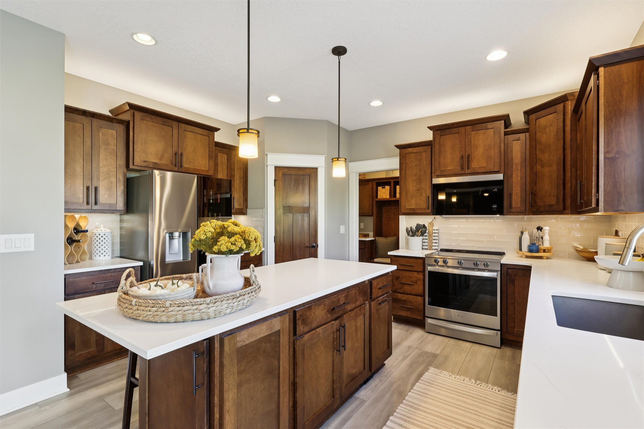 8243 Sky View Circle