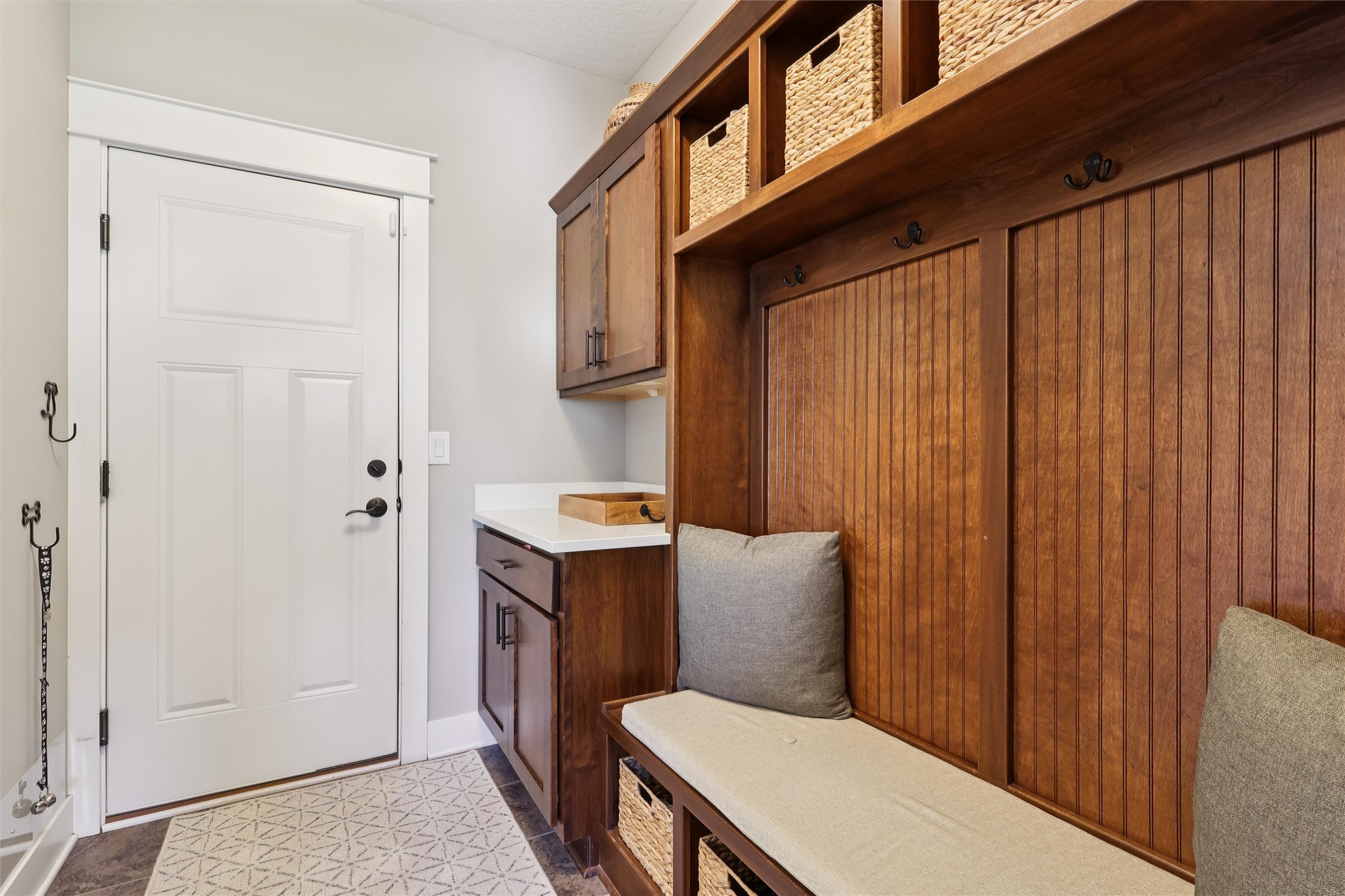 8243 Sky View Circle