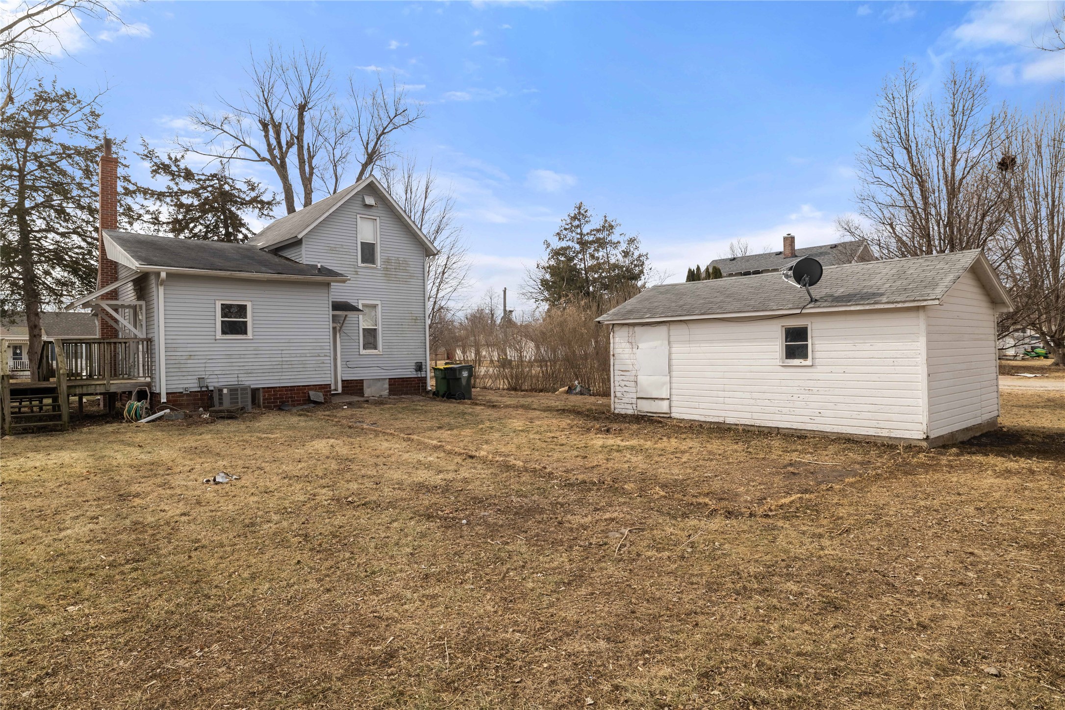 715 E First Street