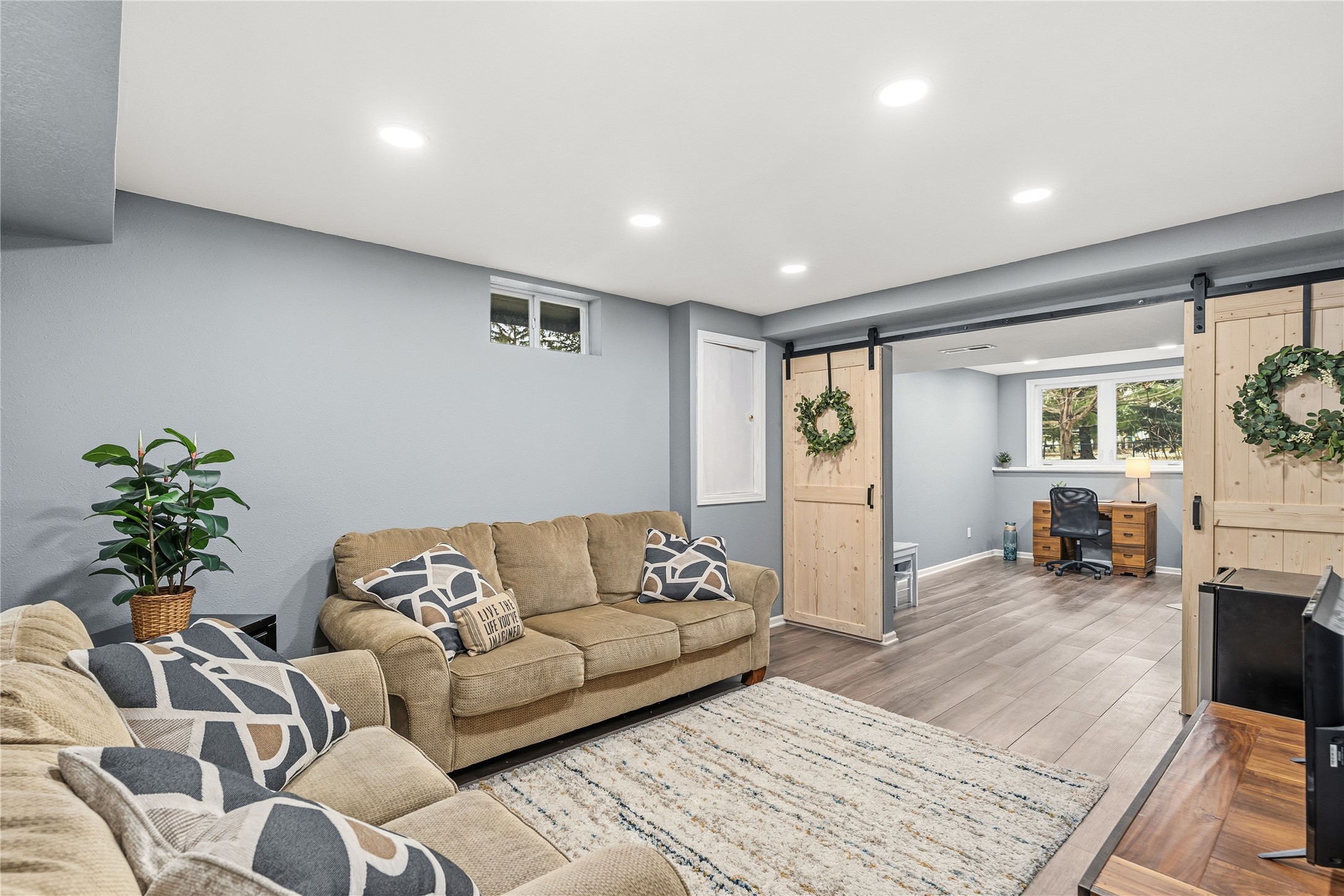 3704 SE Redbud Court