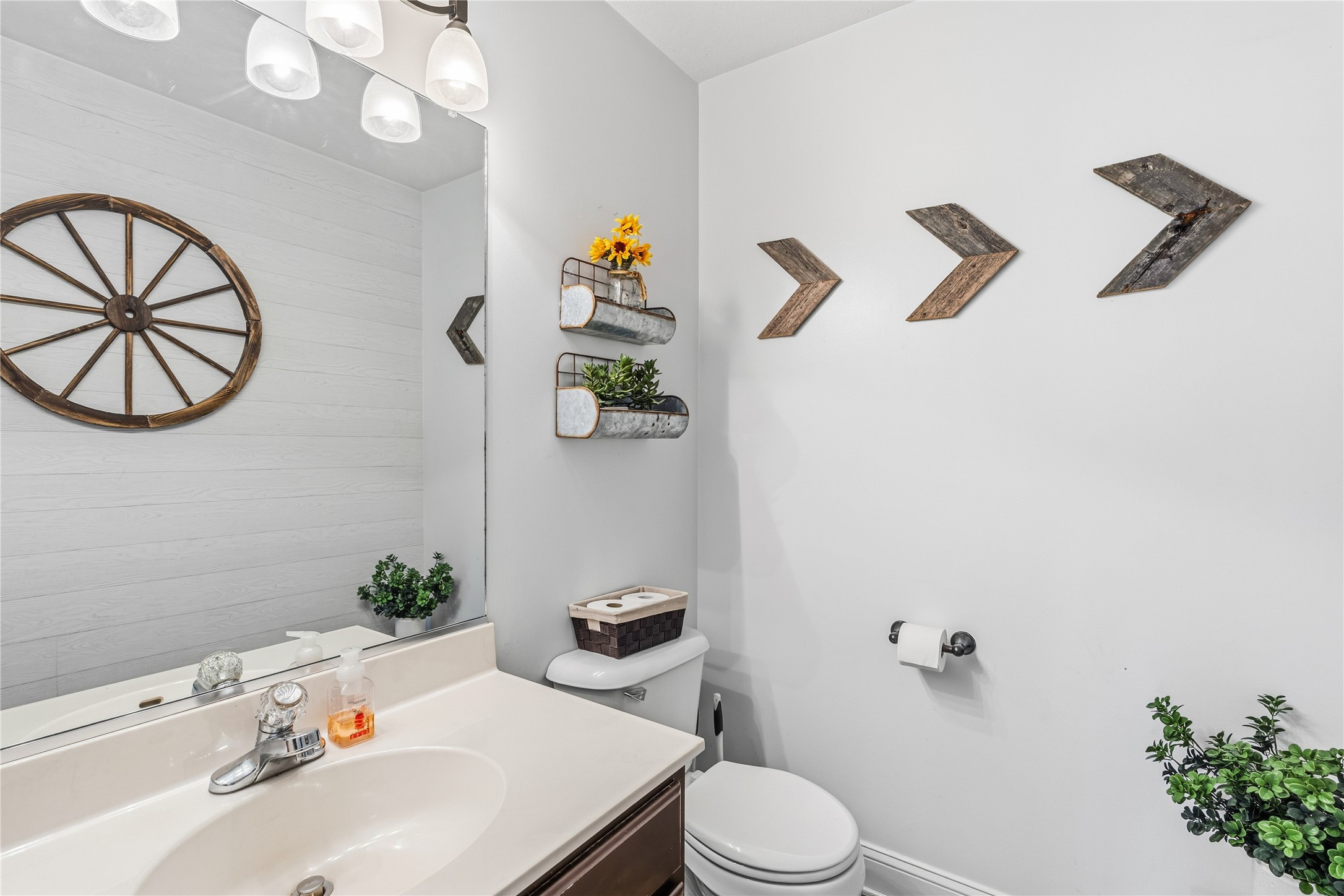 3704 SE Redbud Court