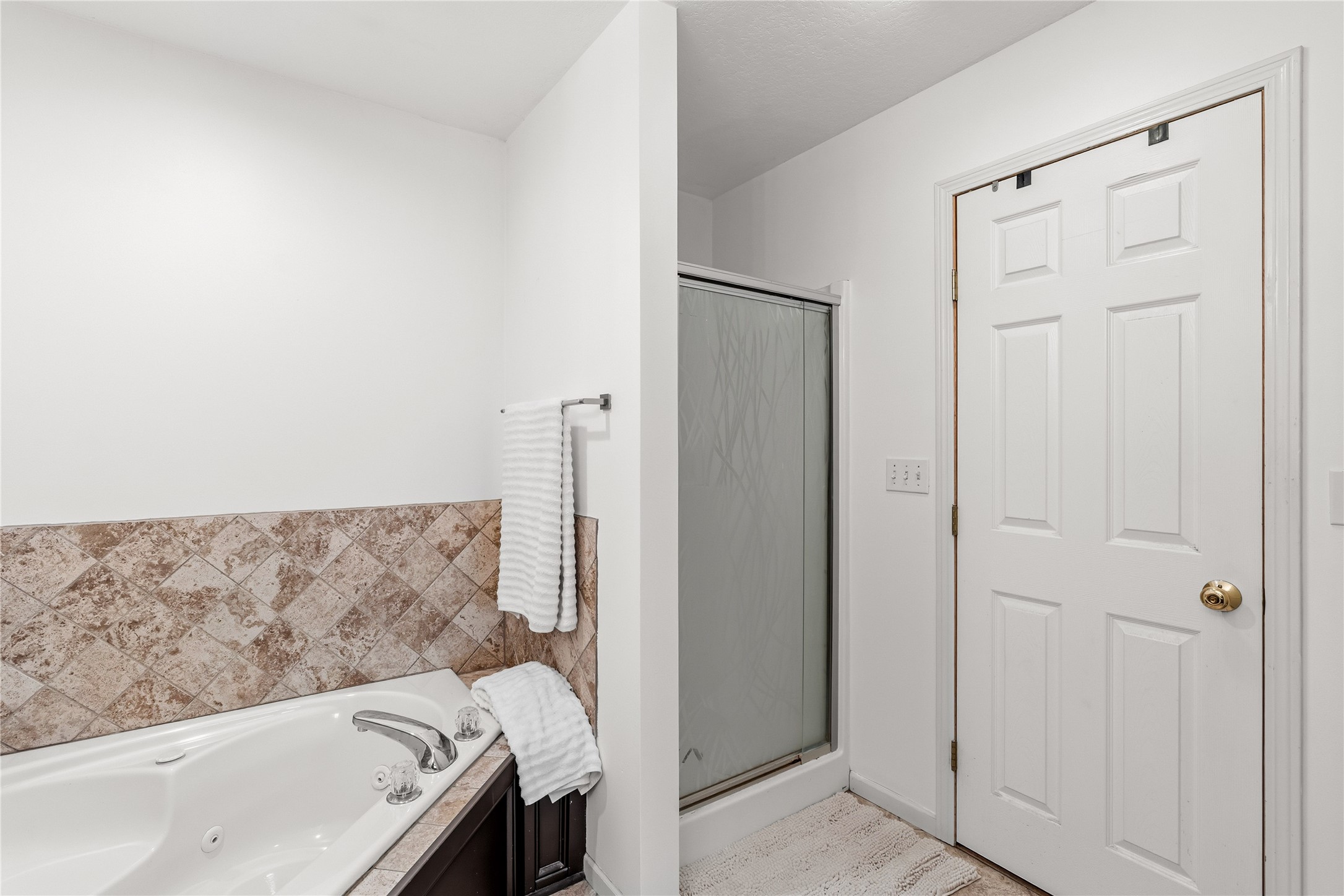 3704 SE Redbud Court