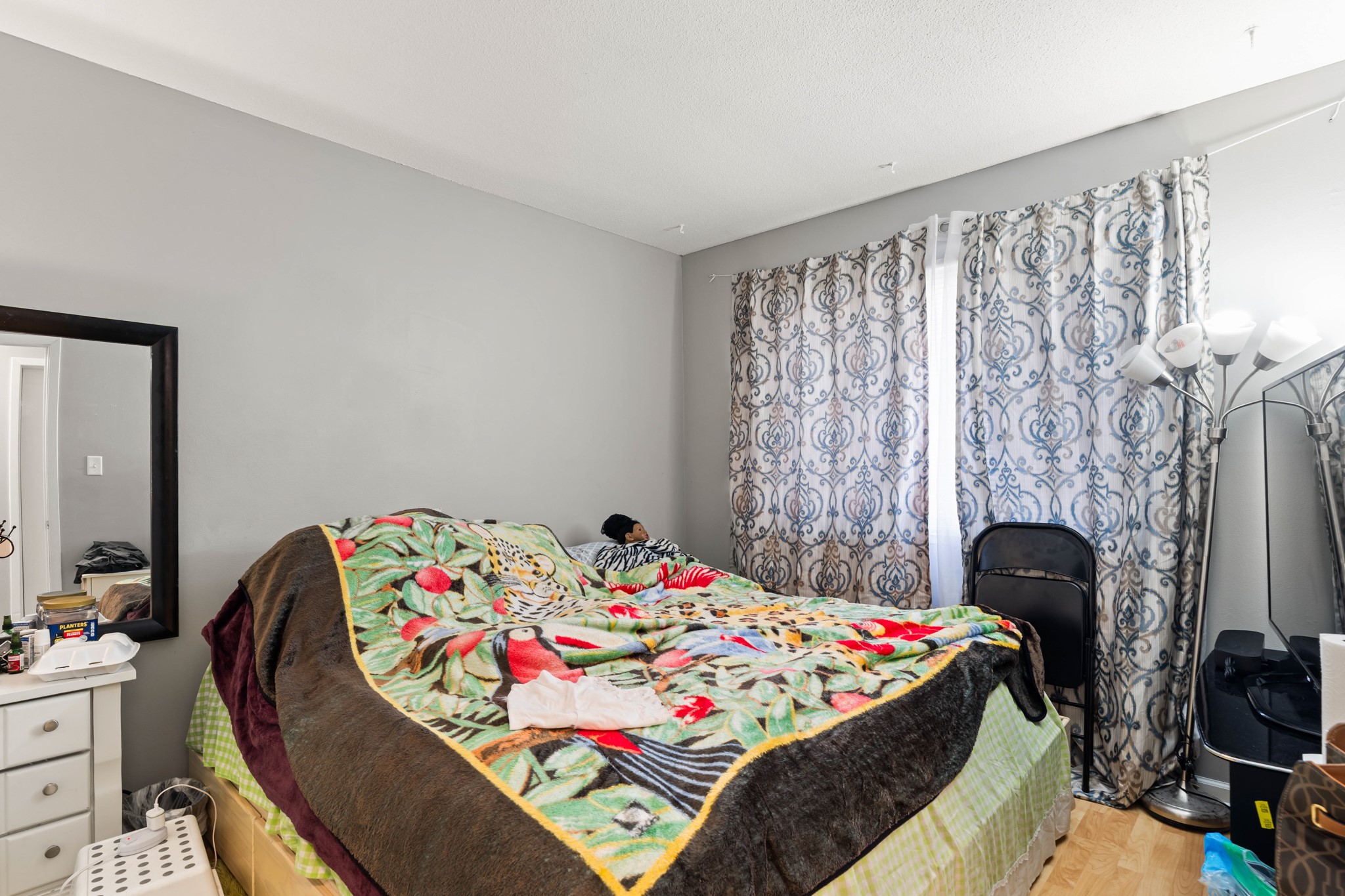 301 & 303 W 1st Street