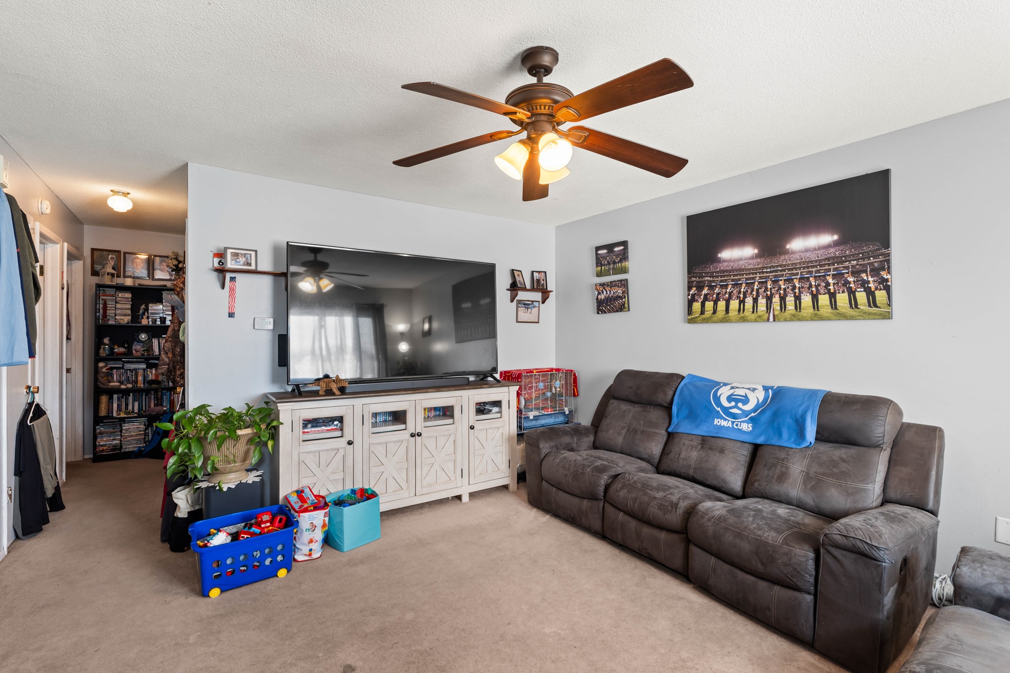 301 & 303 W 1st Street