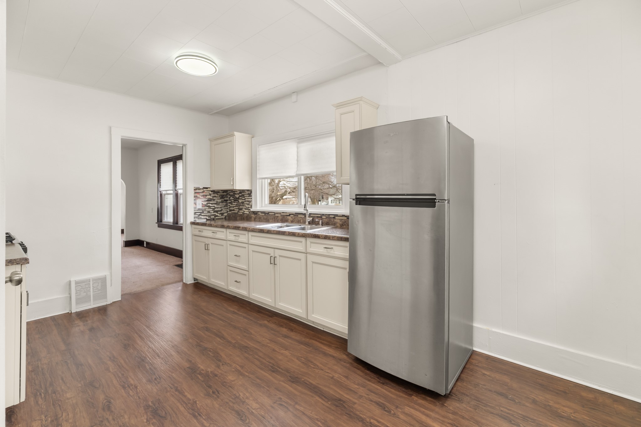 509 E 1st Street