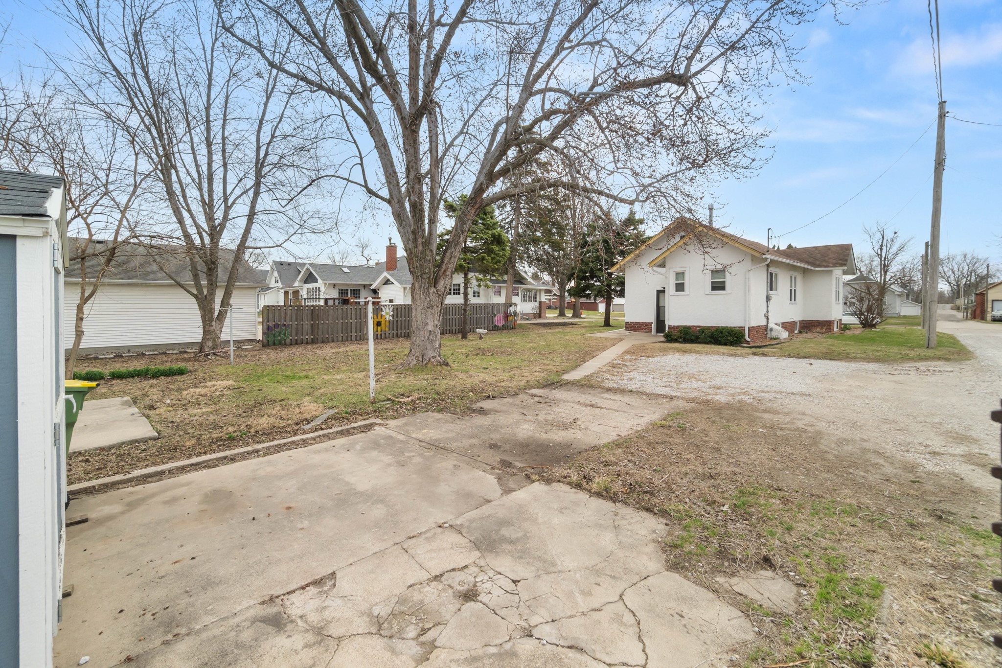 509 E 1st Street