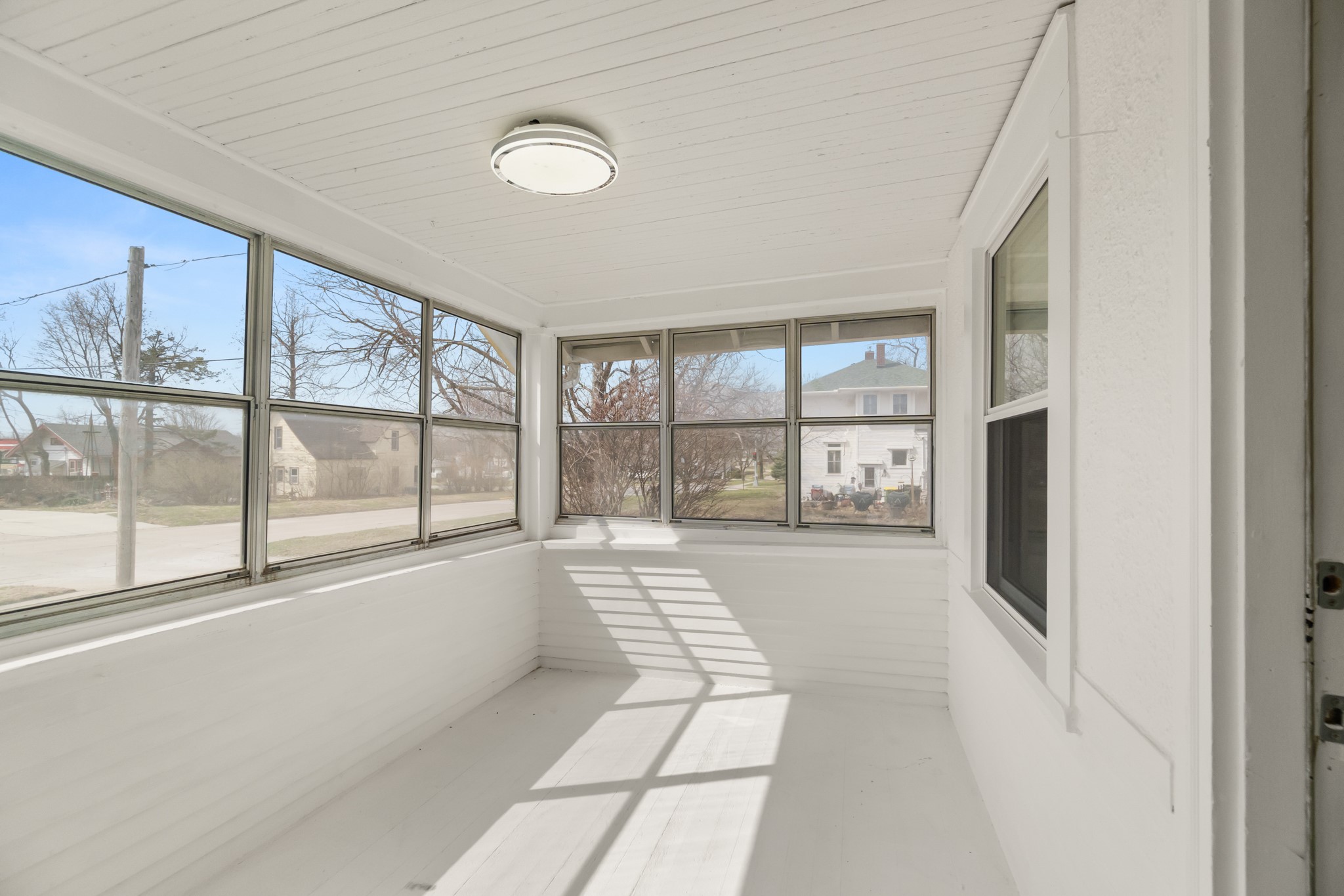 509 E 1st Street