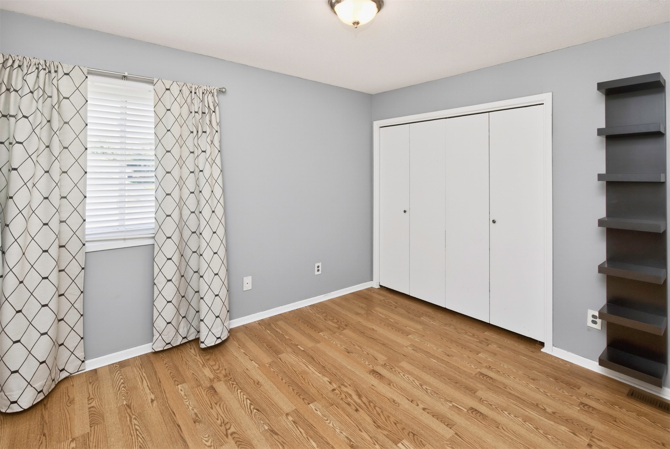 8003 N Walnut Creek Drive