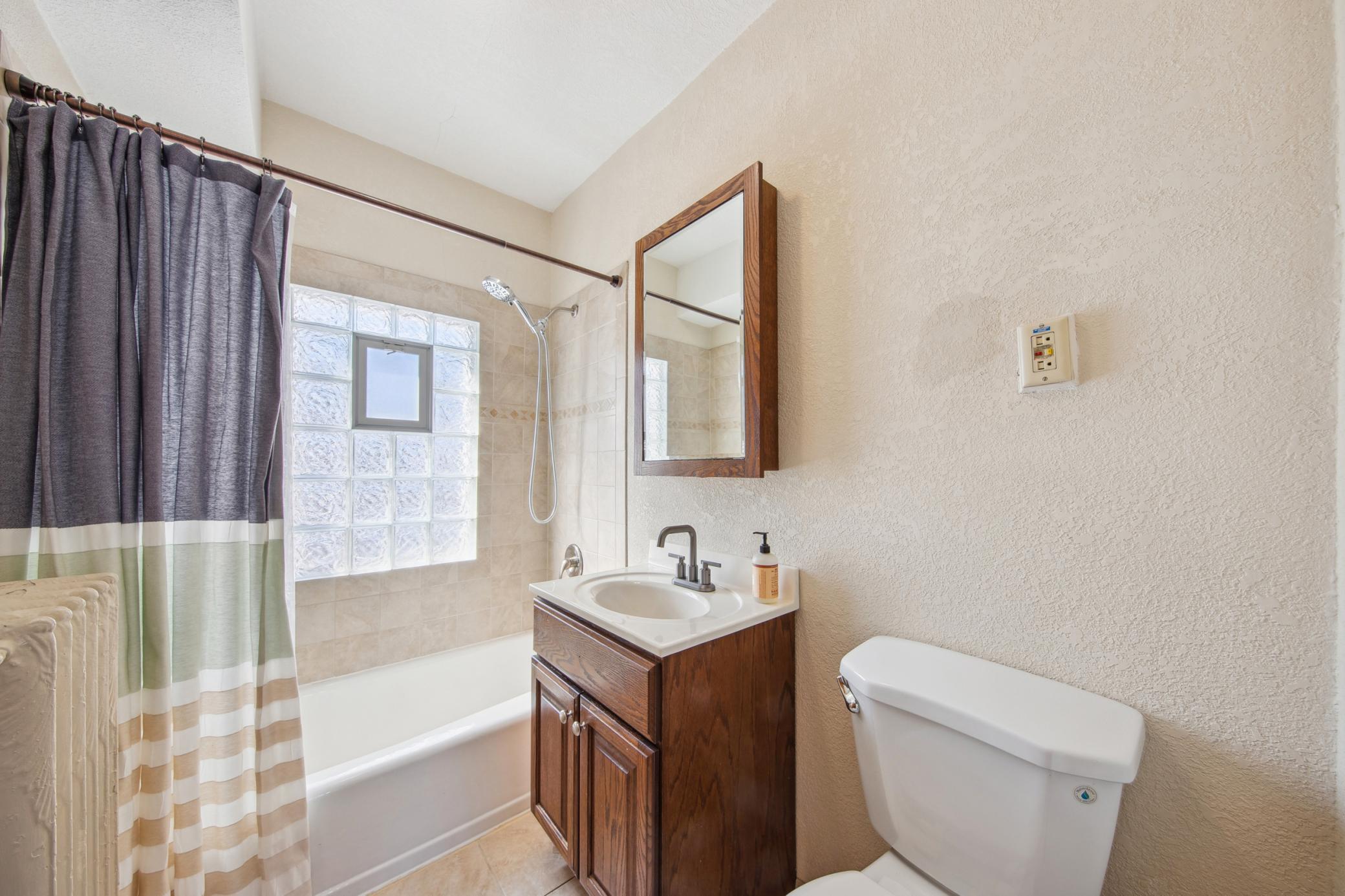 1046 Magnolia Avenue E