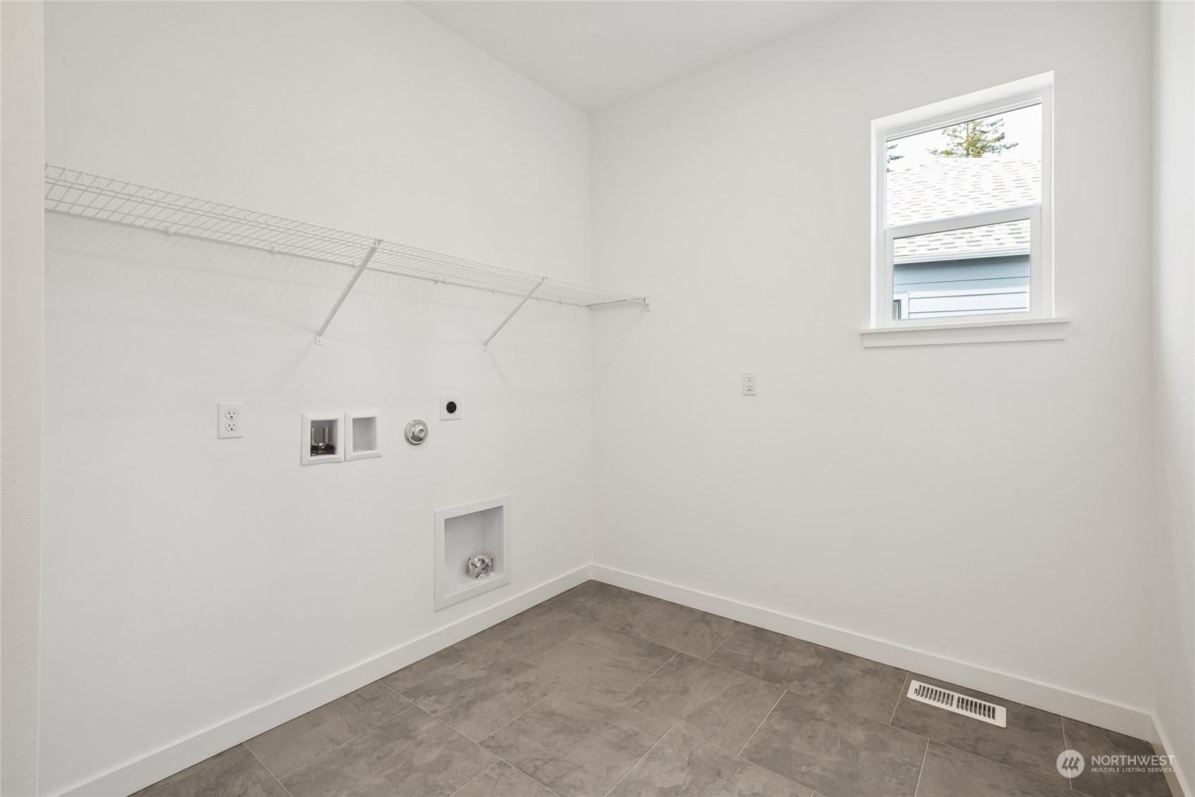 14640 203rd Avenue E Unit: 18