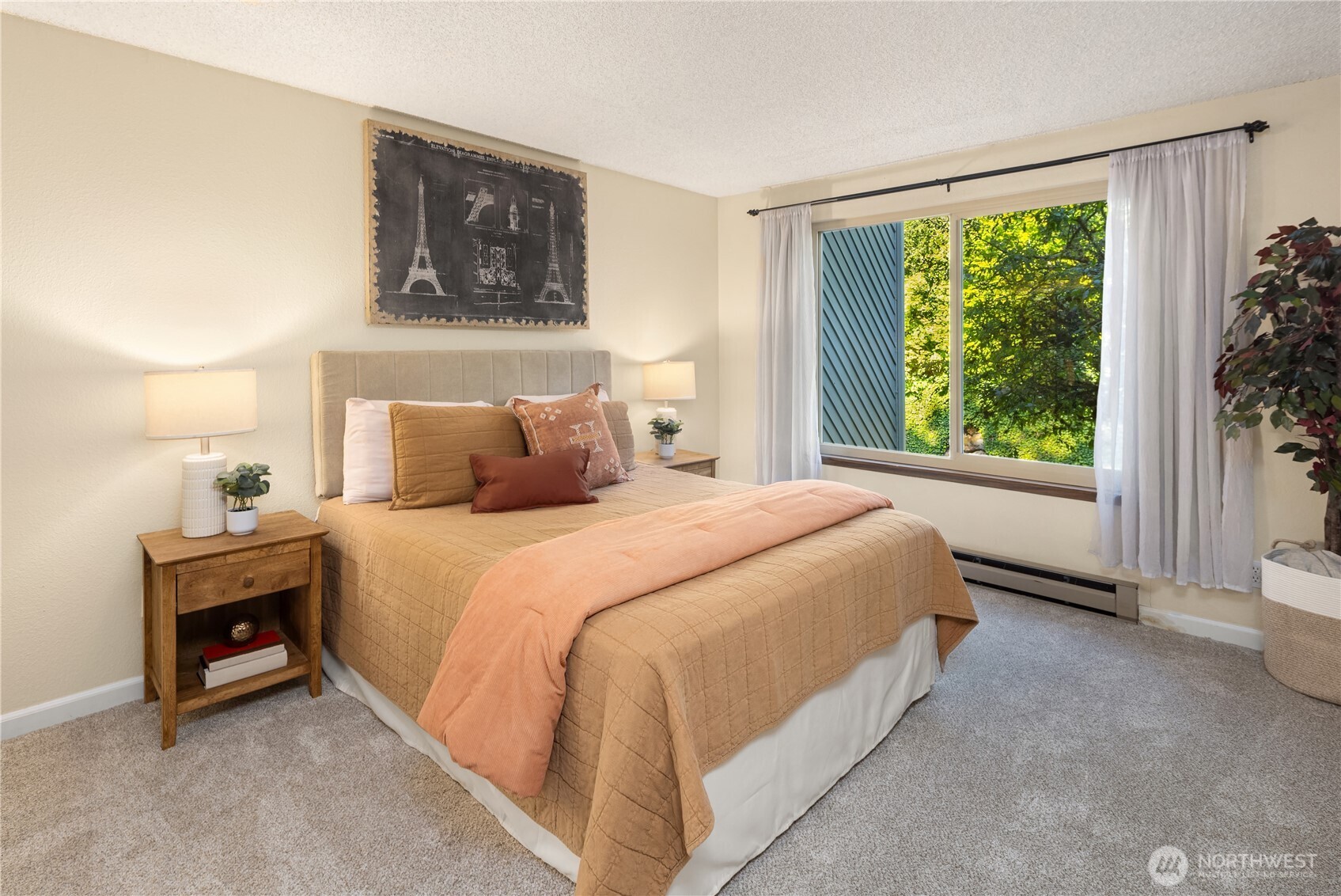 9504 Ravenna Avenue NE Unit: 203