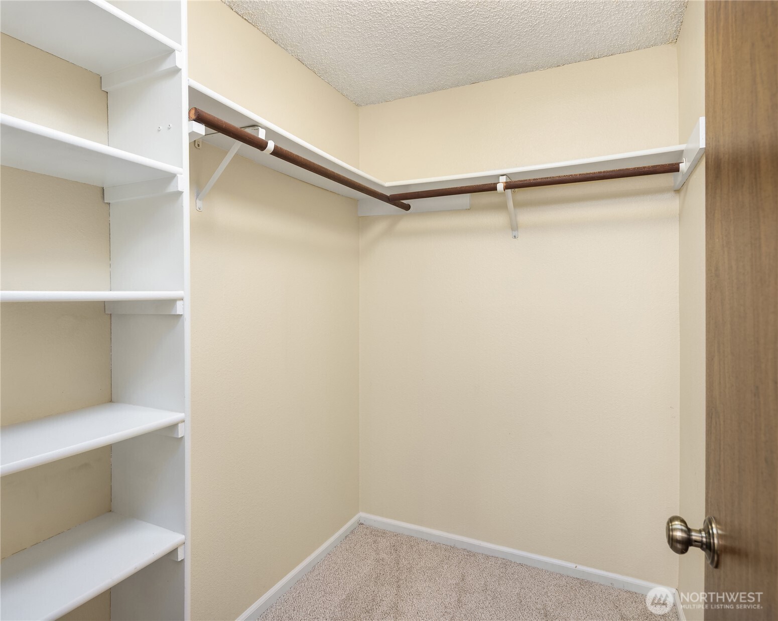 9504 Ravenna Avenue NE Unit: 203