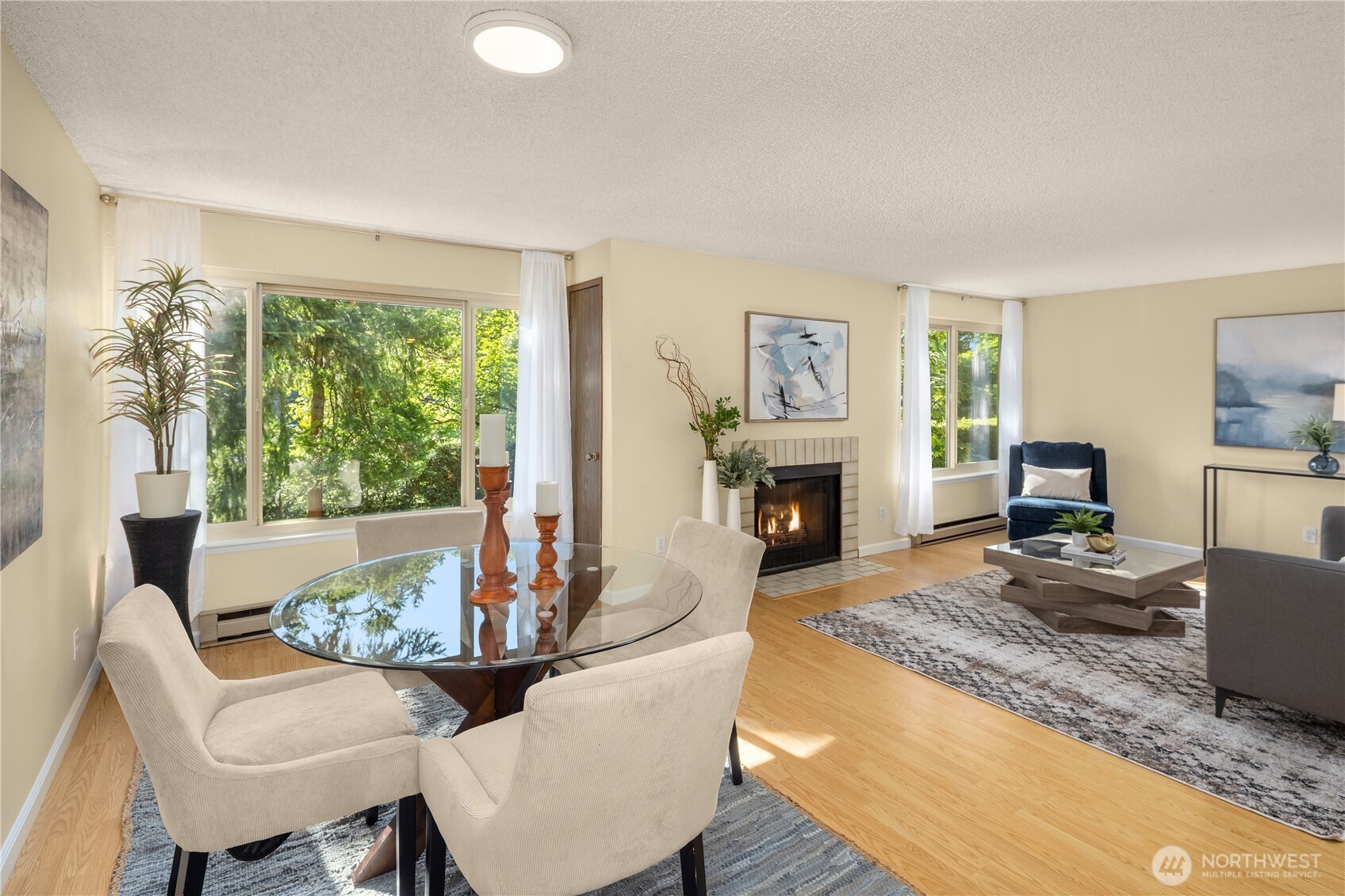 9504 Ravenna Avenue NE Unit: 203