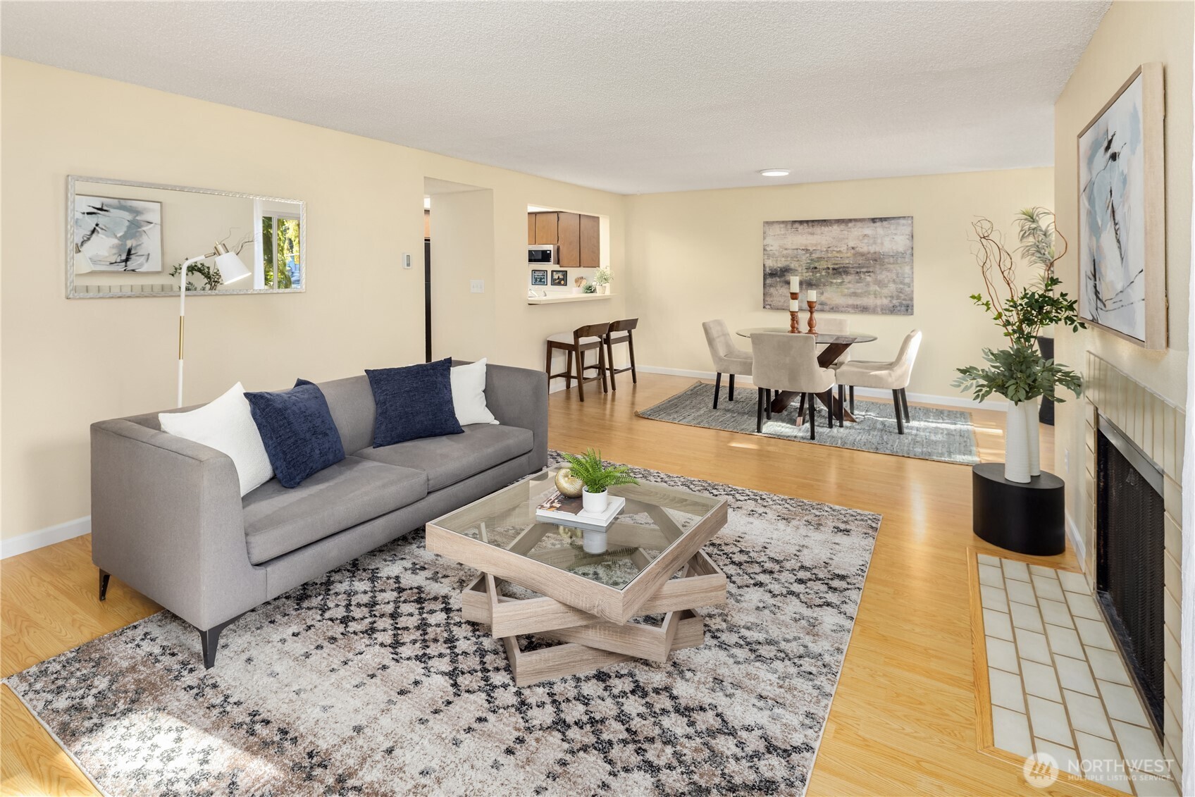 9504 Ravenna Avenue NE Unit: 203
