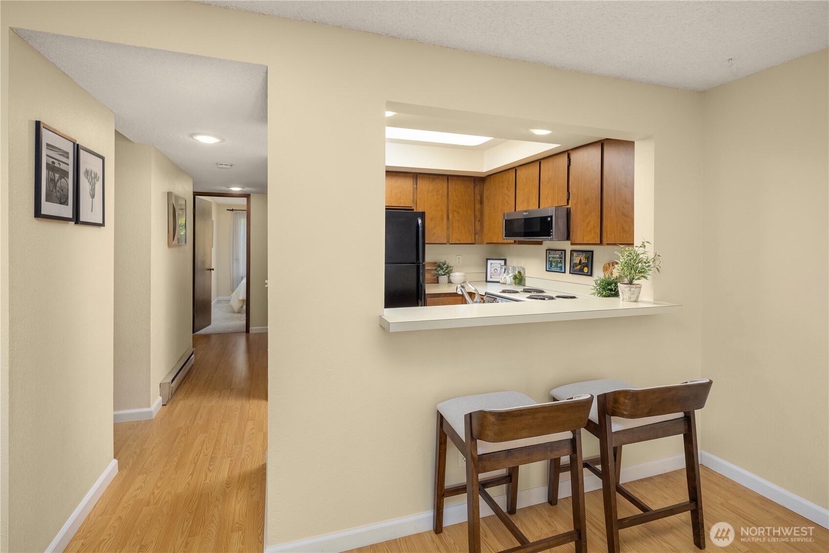 9504 Ravenna Avenue NE Unit: 203