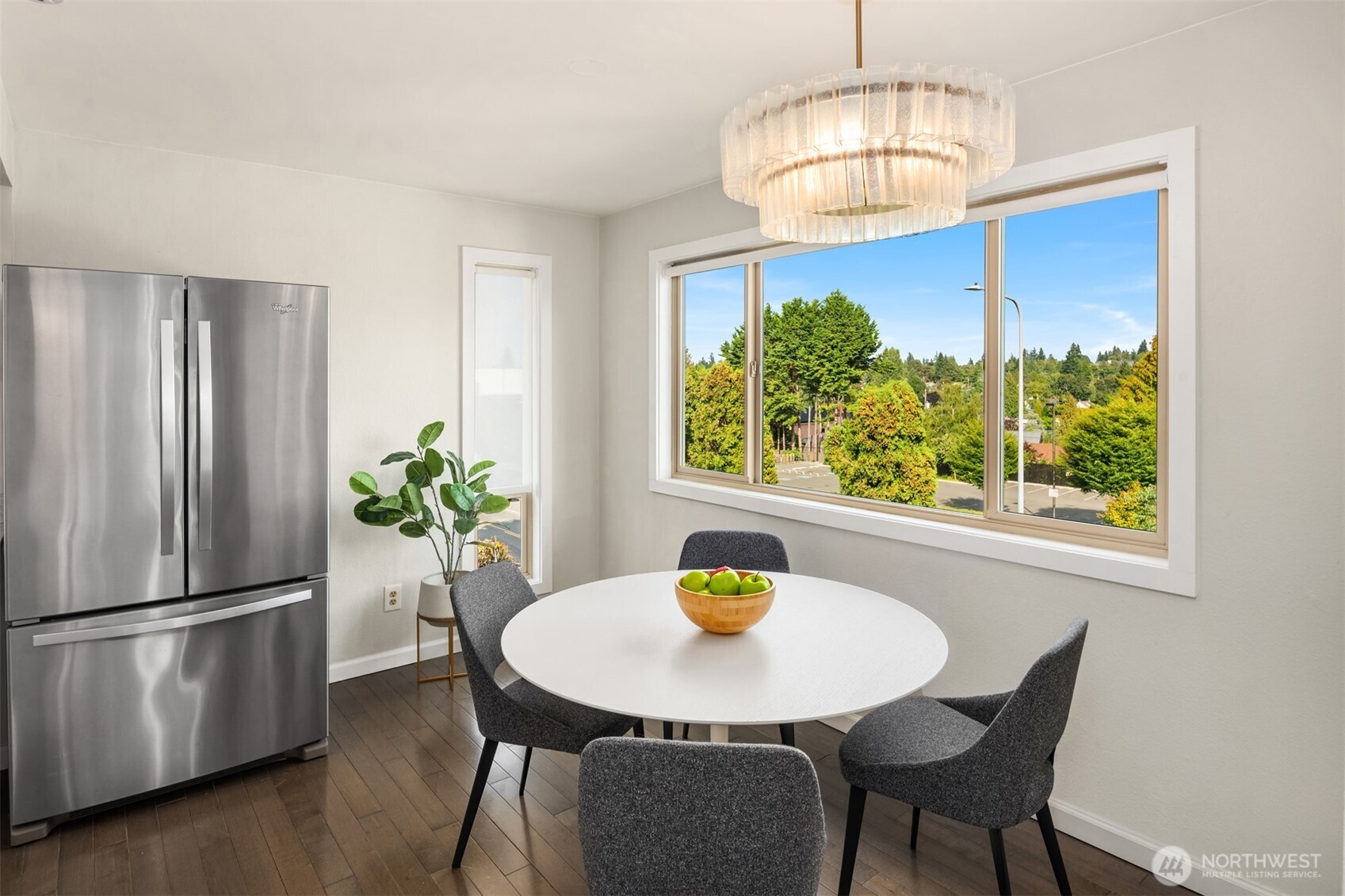 6519 35th Avenue NE Unit: 201