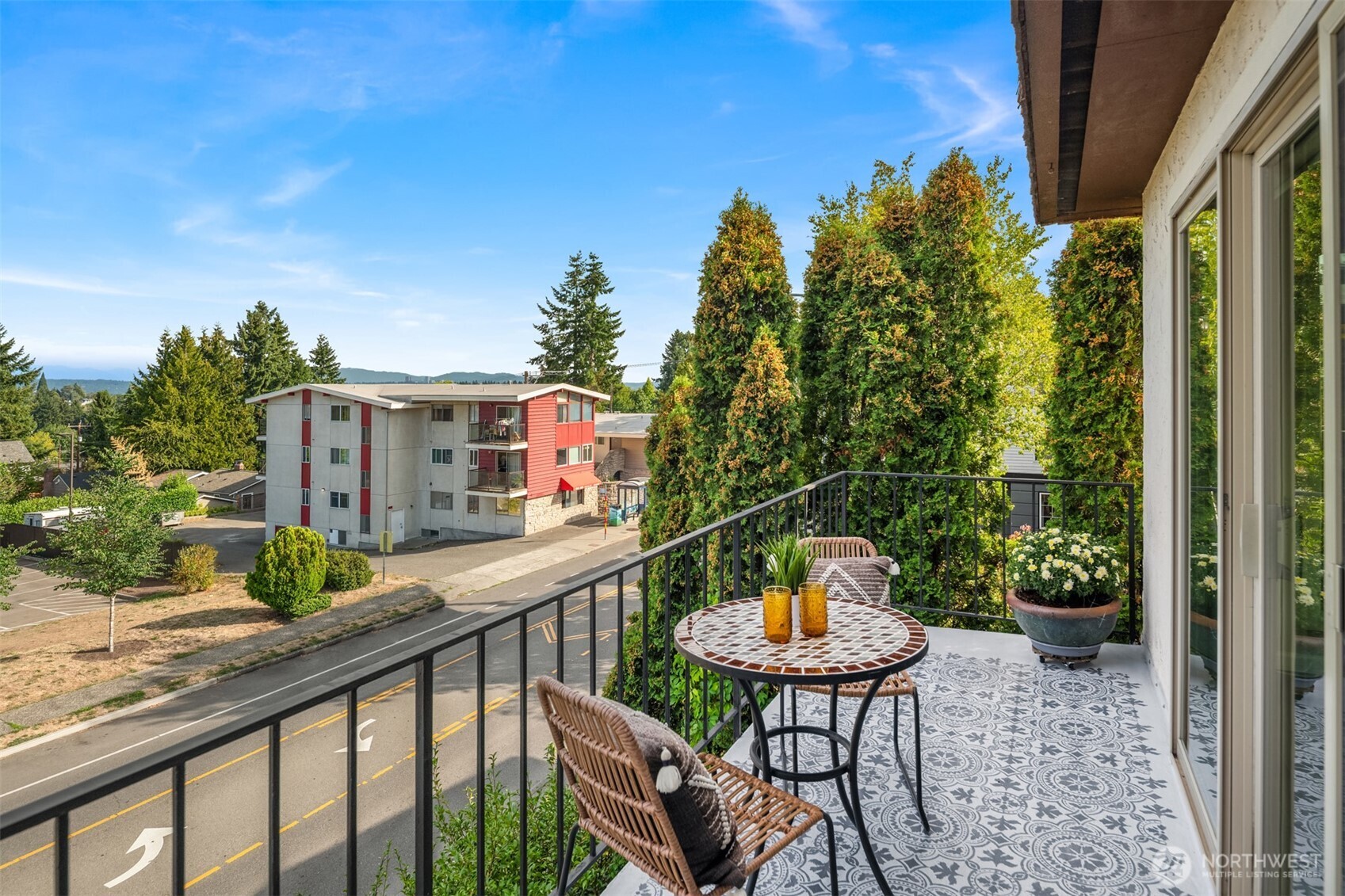 6519 35th Avenue NE Unit: 201