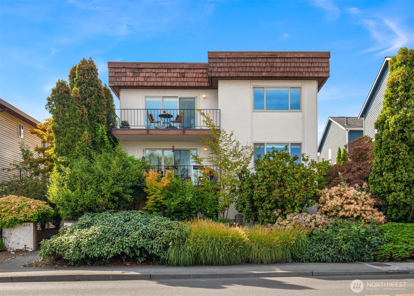 6519 35th Avenue NE Unit: 201