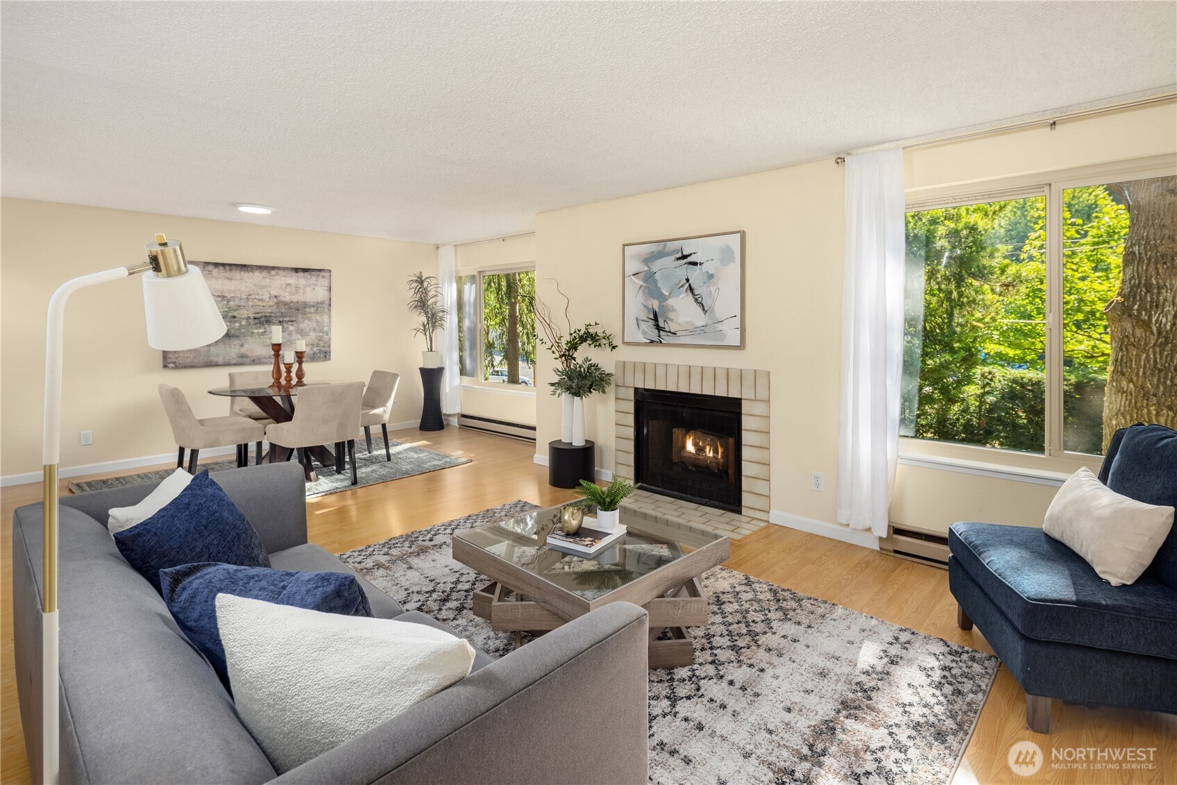 9504 Ravenna Avenue NE Unit: 203