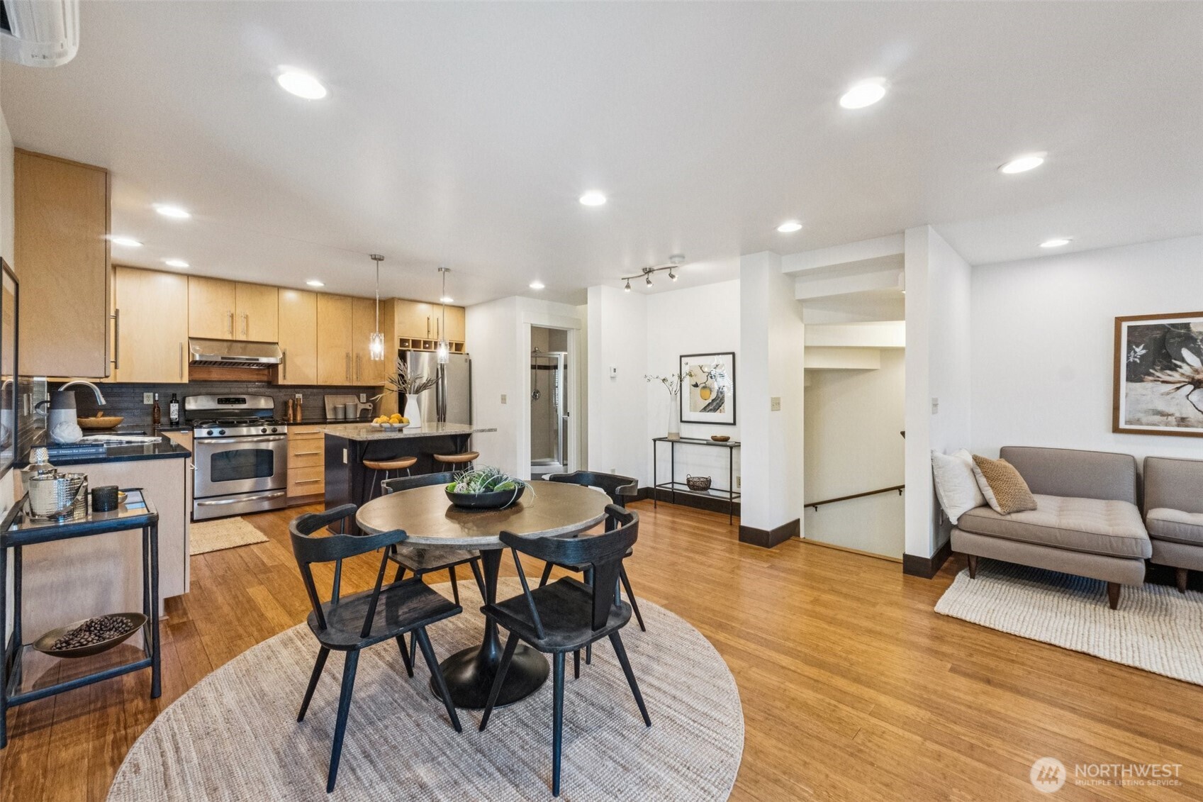 3634 Palatine Avenue N Unit: B