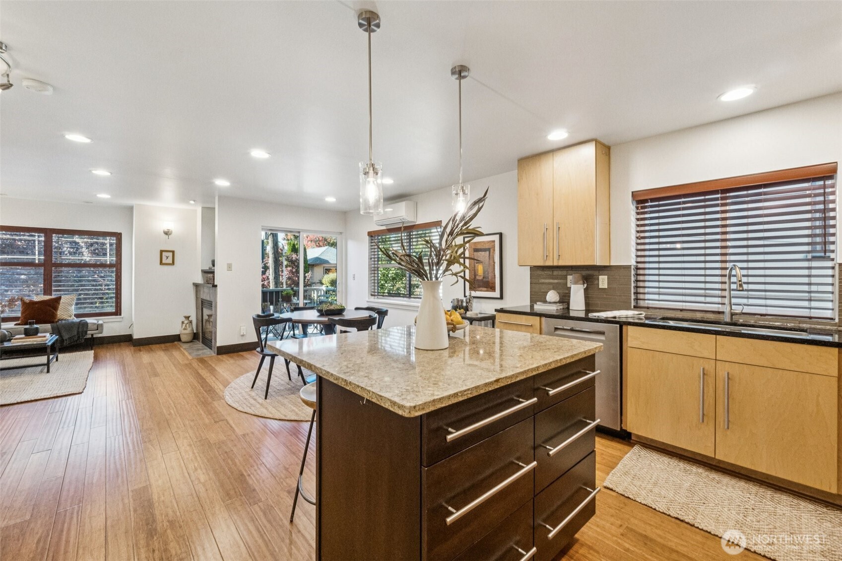 3634 Palatine Avenue N Unit: B