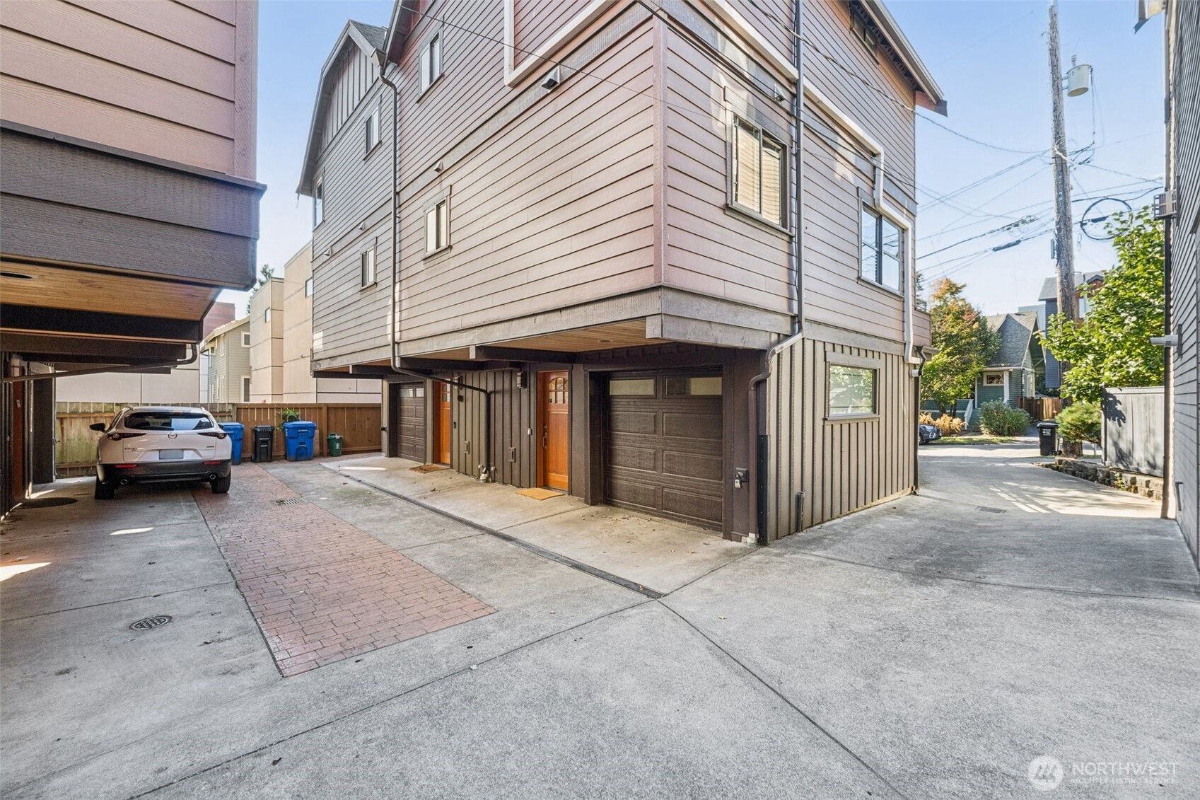 3634 Palatine Avenue N Unit: B