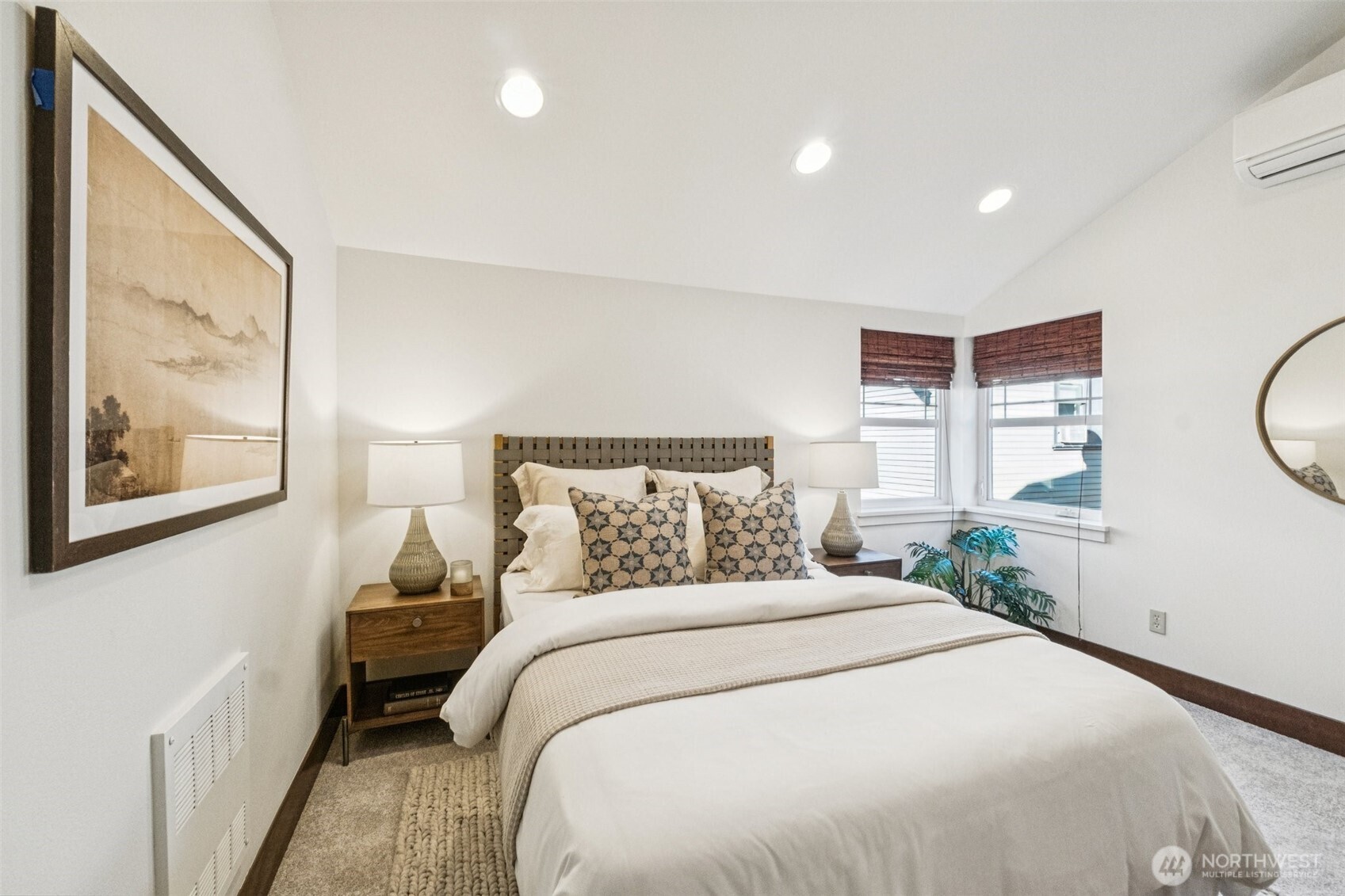 3634 Palatine Avenue N Unit: B