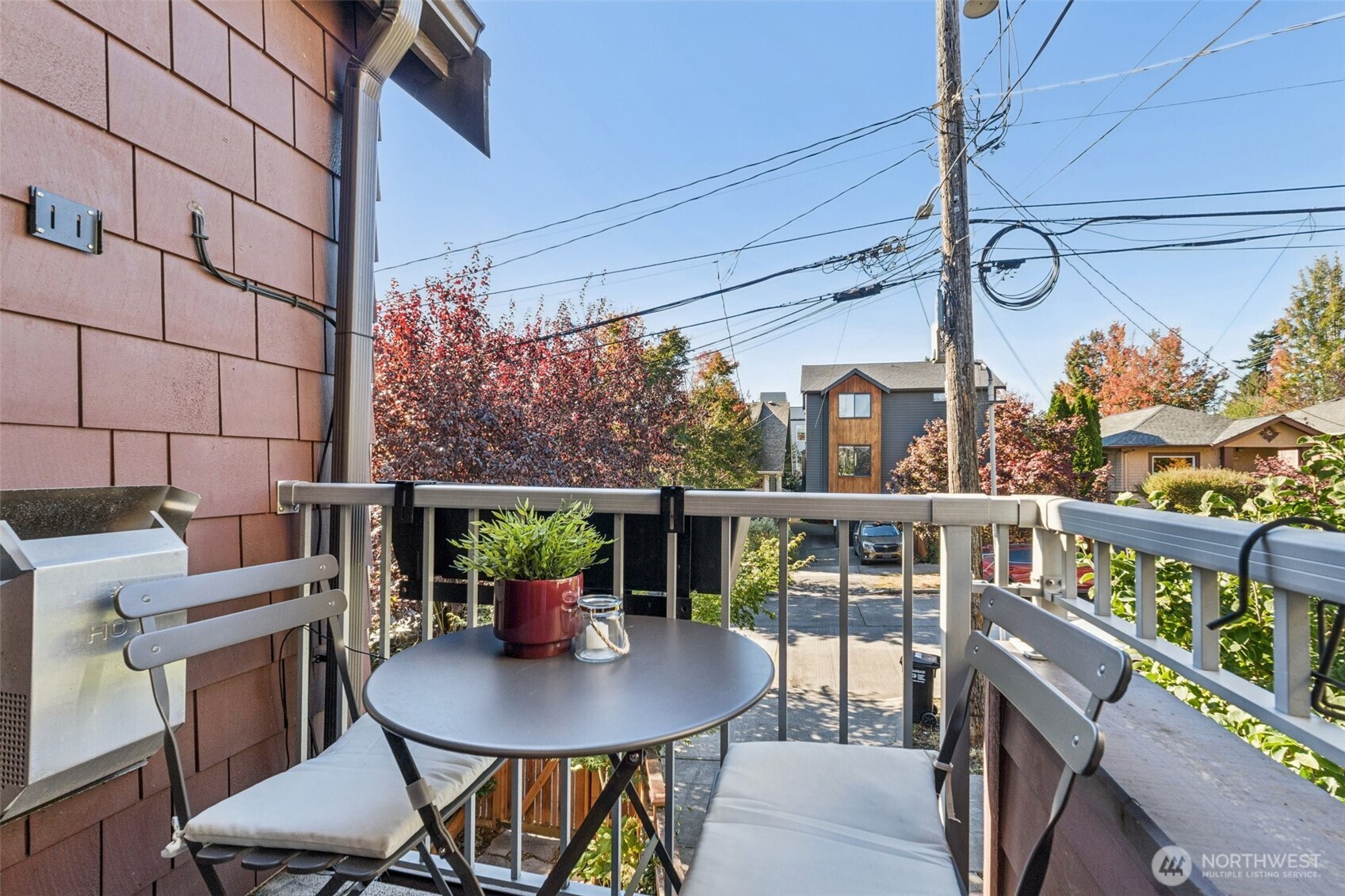 3634 Palatine Avenue N Unit: B