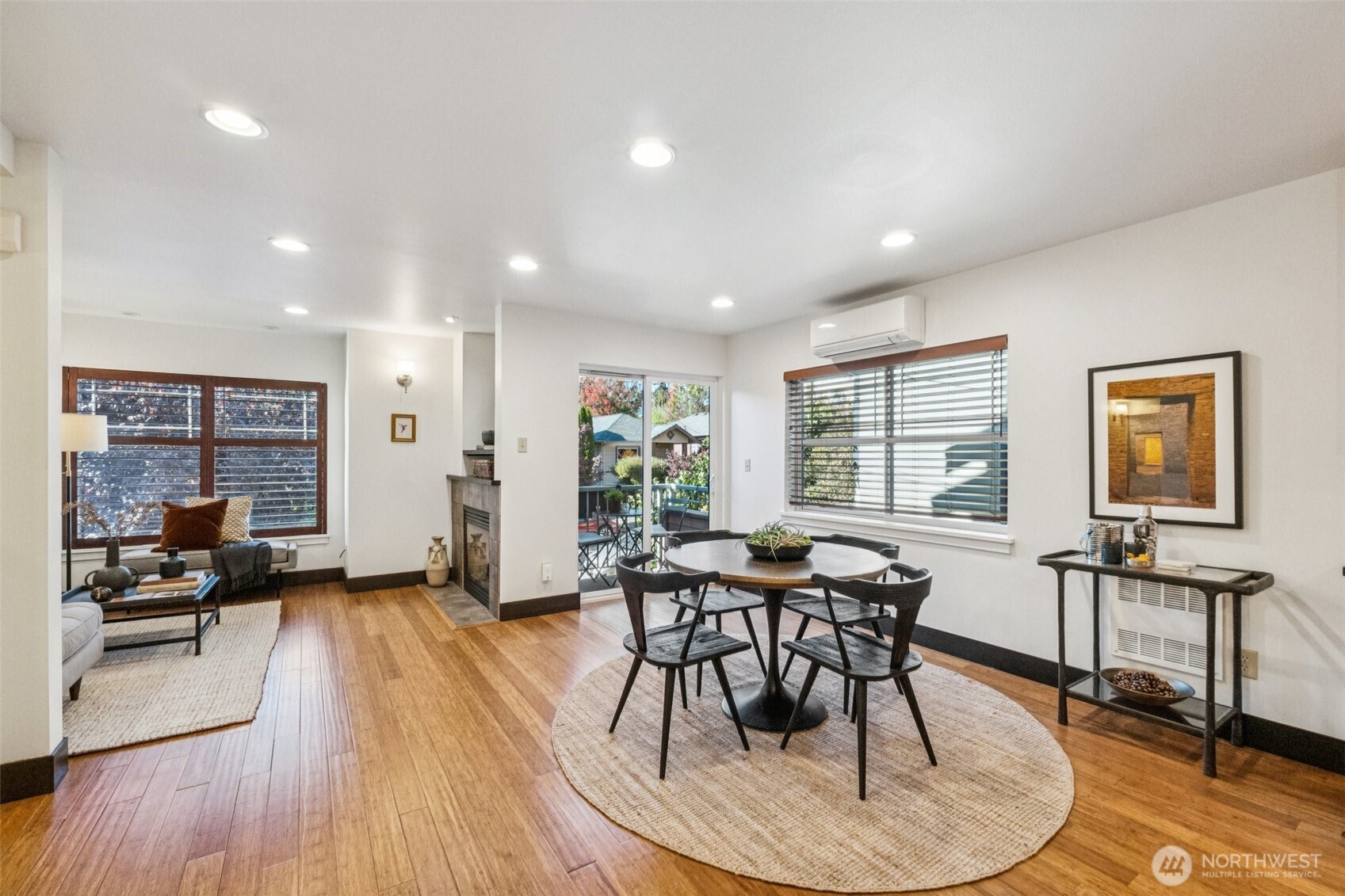 3634 Palatine Avenue N Unit: B