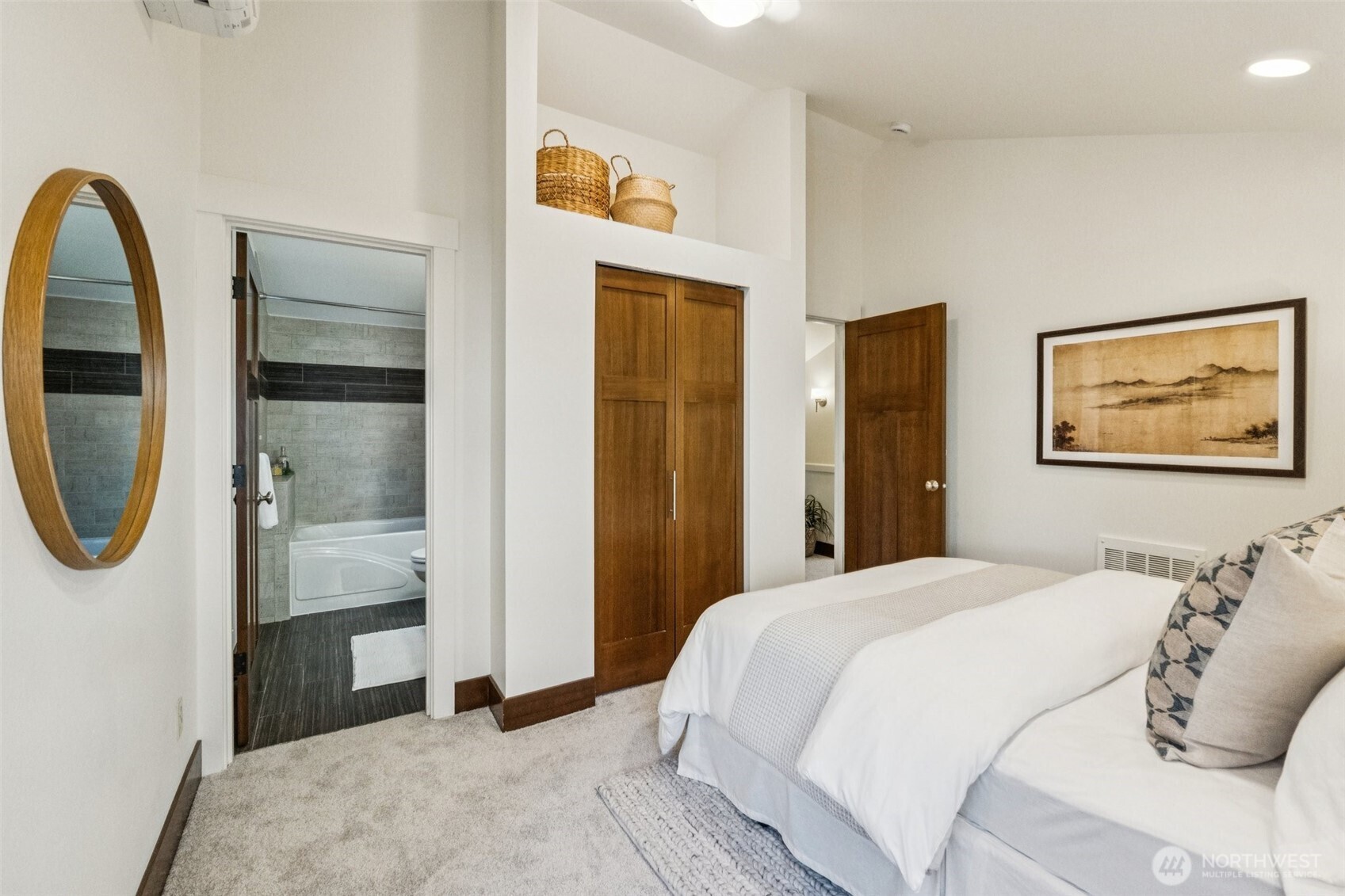 3634 Palatine Avenue N Unit: B