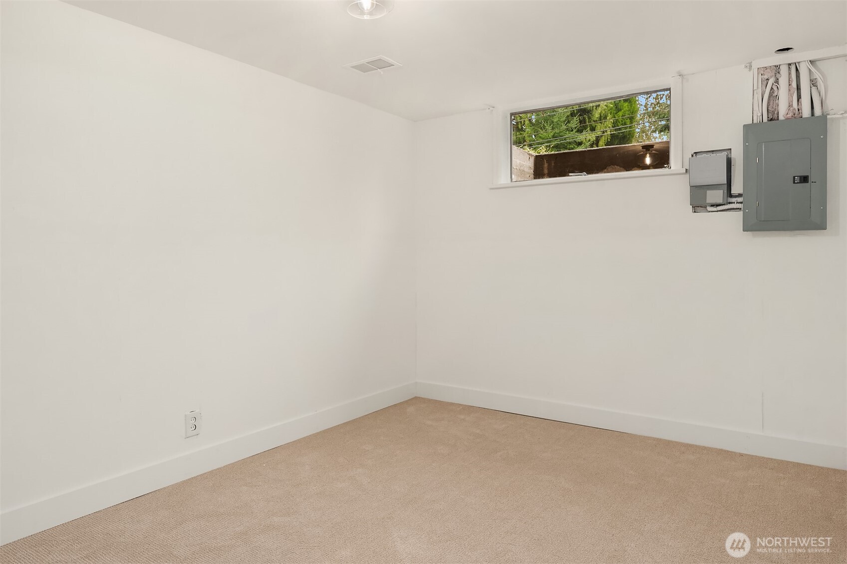 3818 NE 94th Street