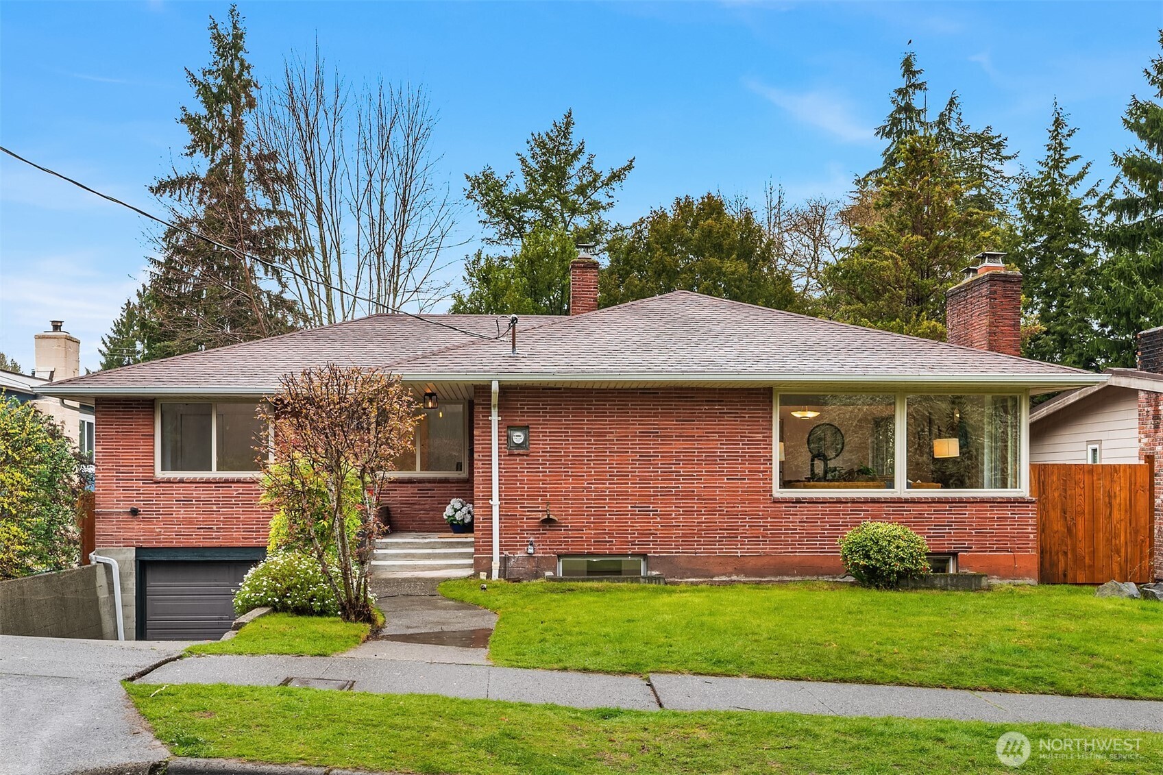 3818 NE 94th Street