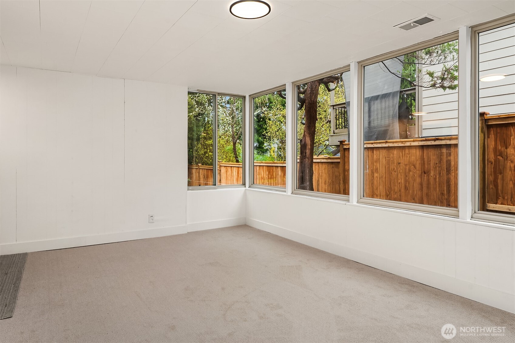 3818 NE 94th Street