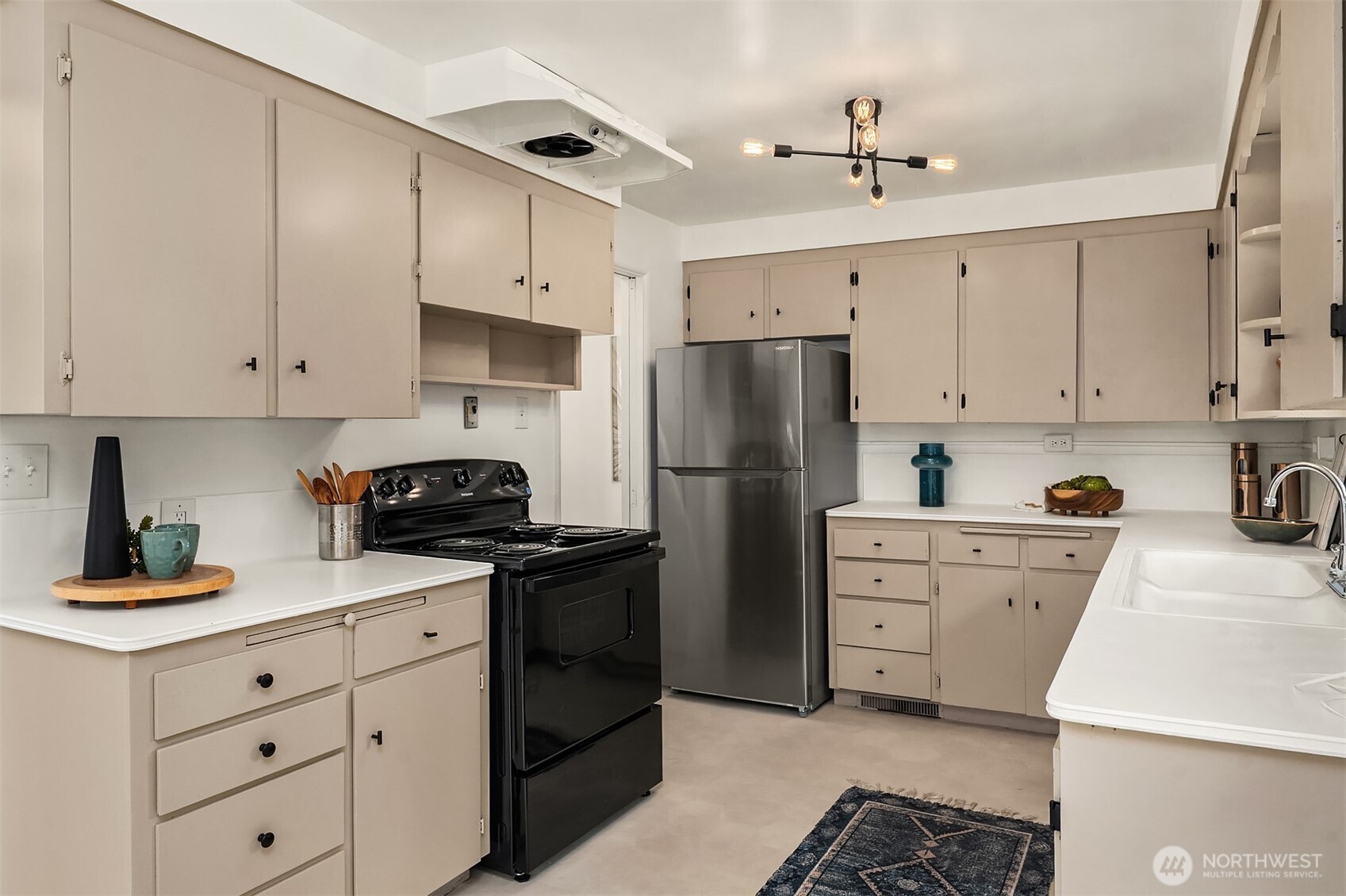 3818 NE 94th Street