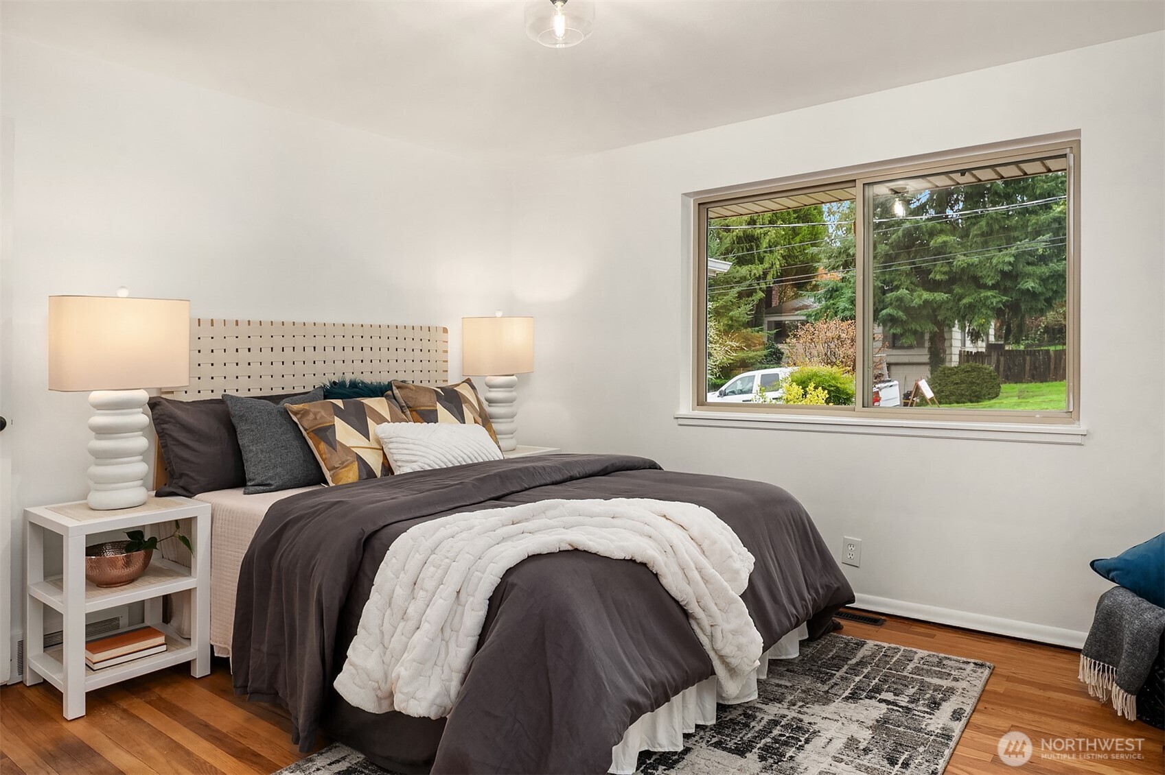 3818 NE 94th Street