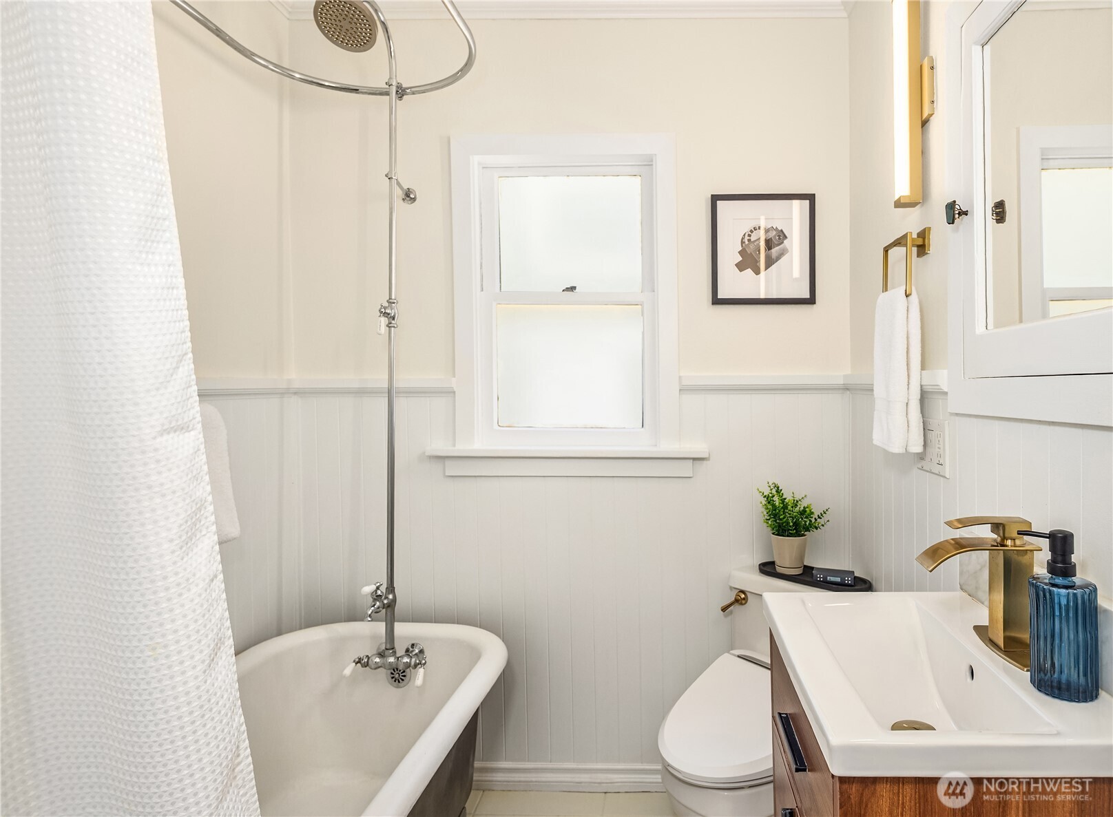 324 NE 54th Street