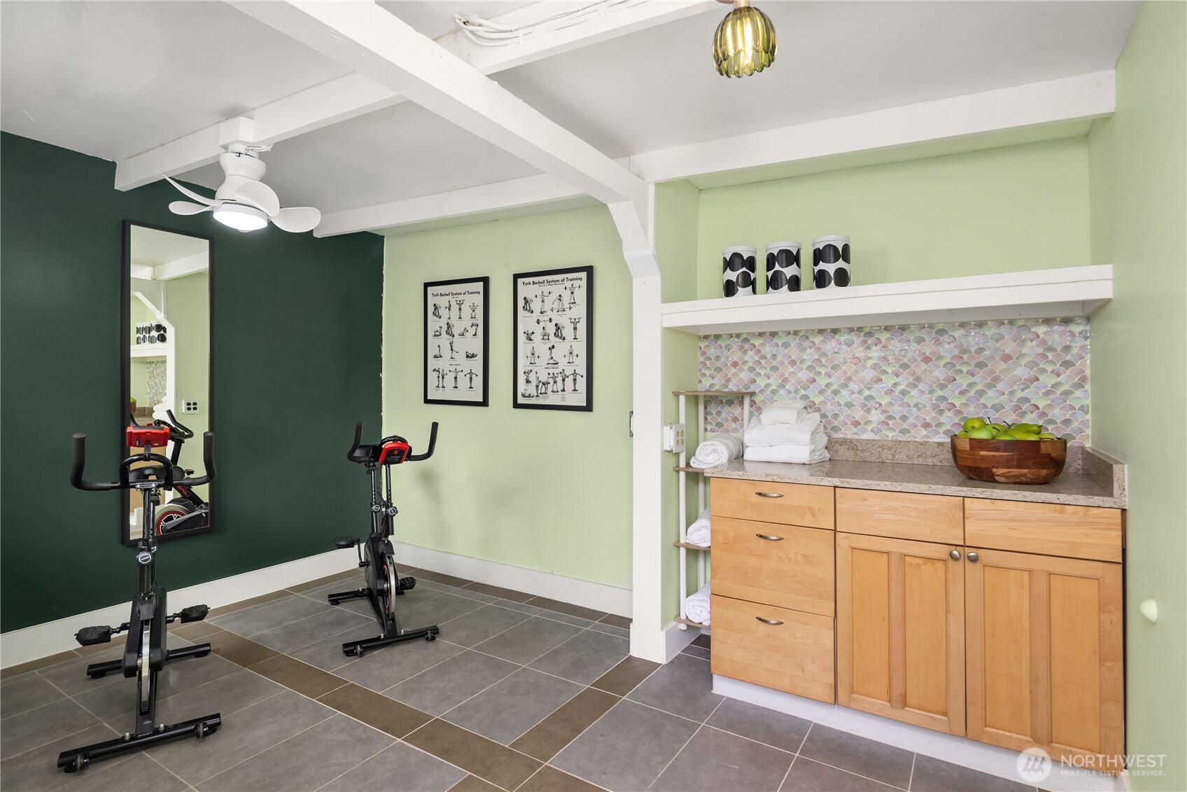 1537 S Pearl Street