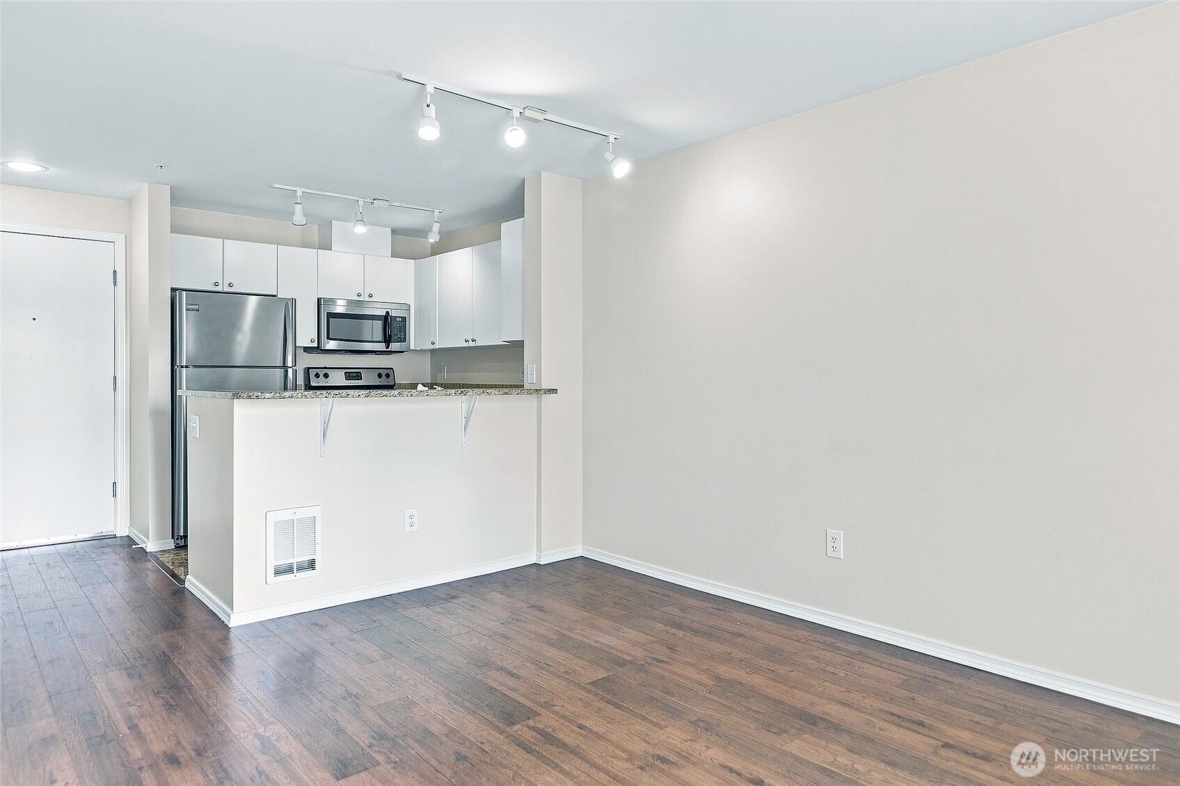 323 Queen Anne Avenue N Unit: 510