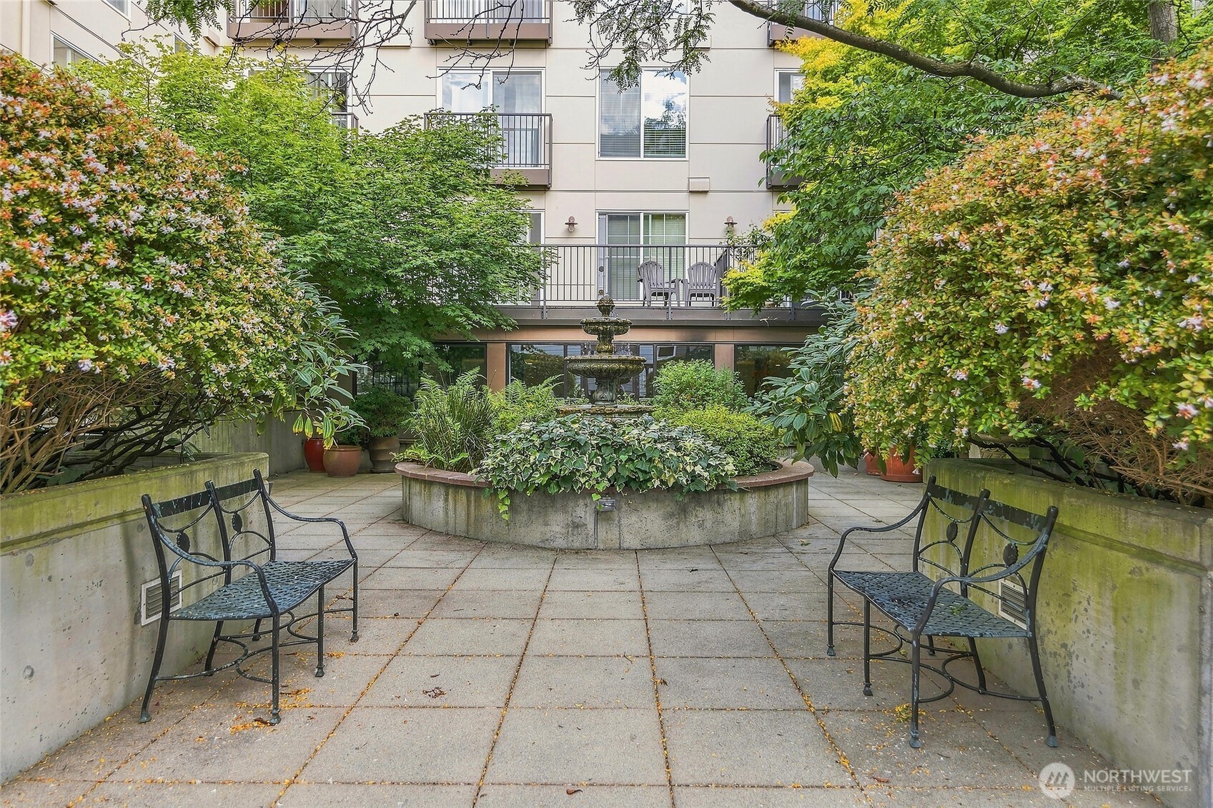323 Queen Anne Avenue N Unit: 510