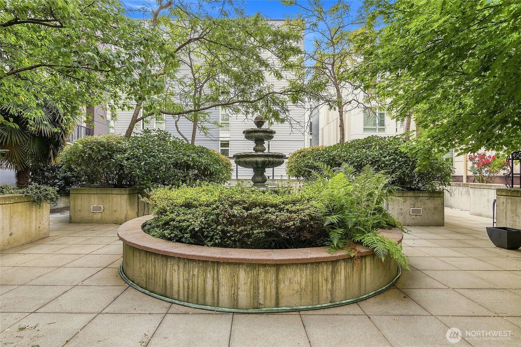 323 Queen Anne Avenue N Unit: 510