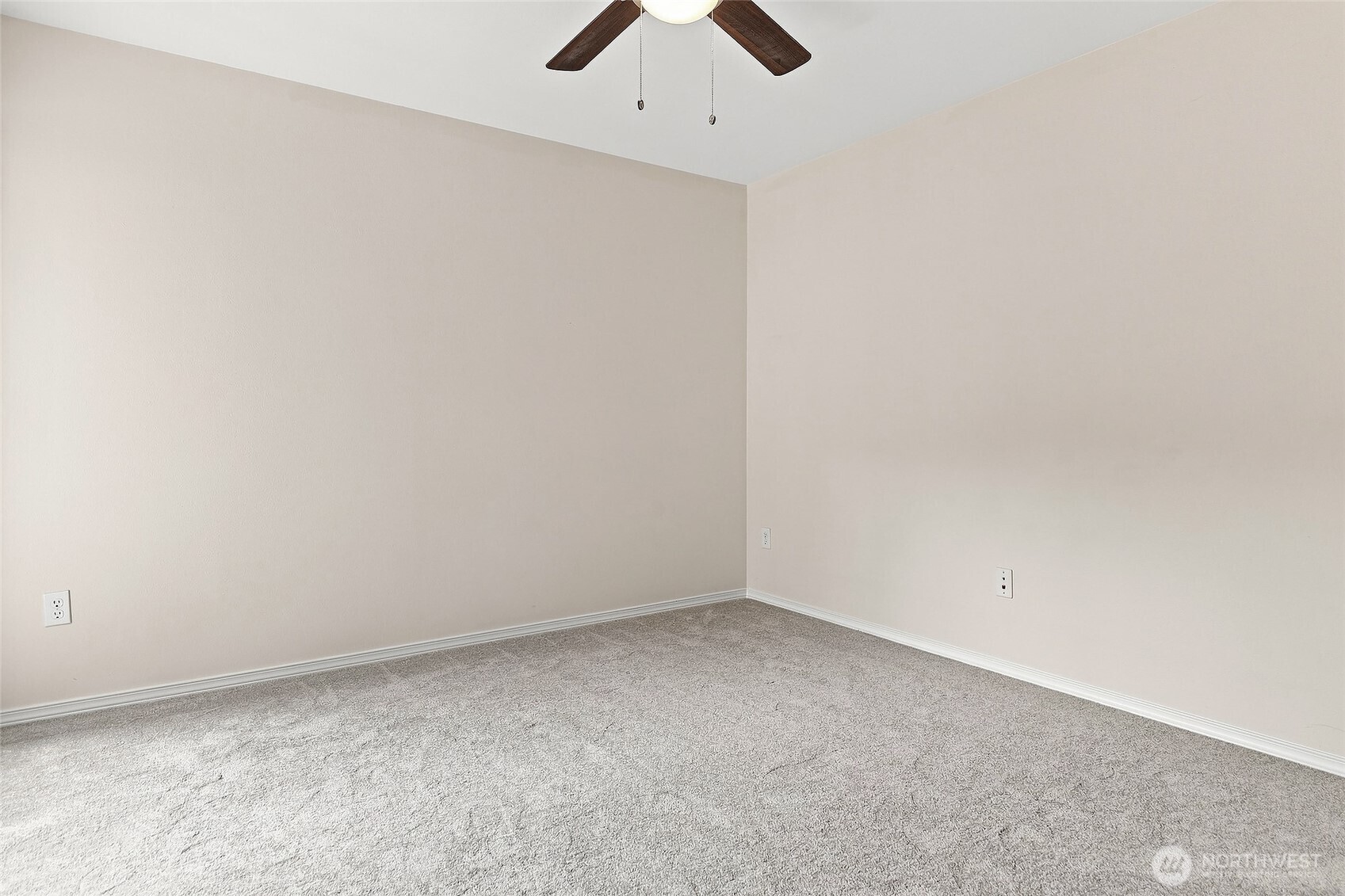 323 Queen Anne Avenue N Unit: 510