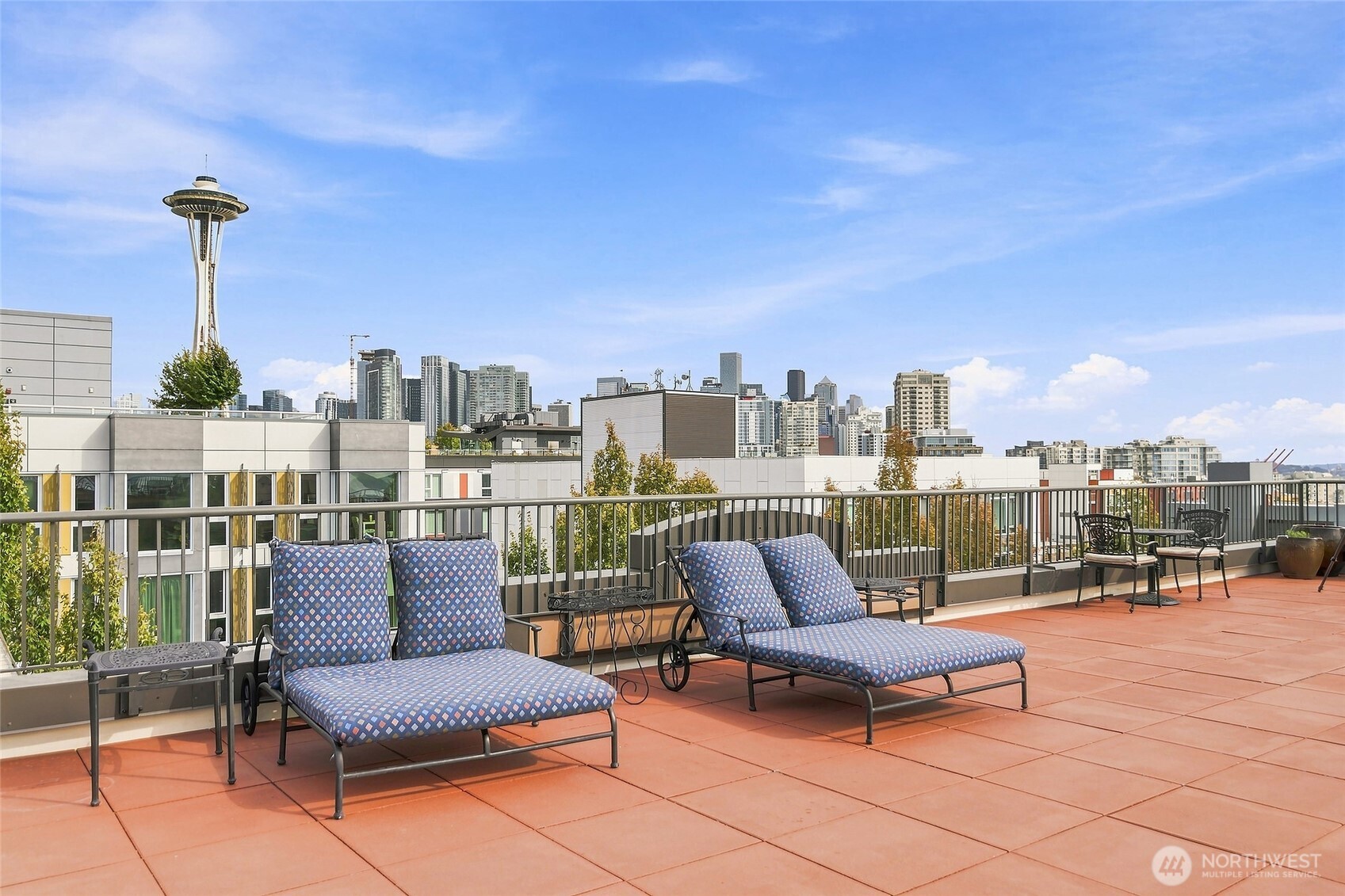 323 Queen Anne Avenue N Unit: 510