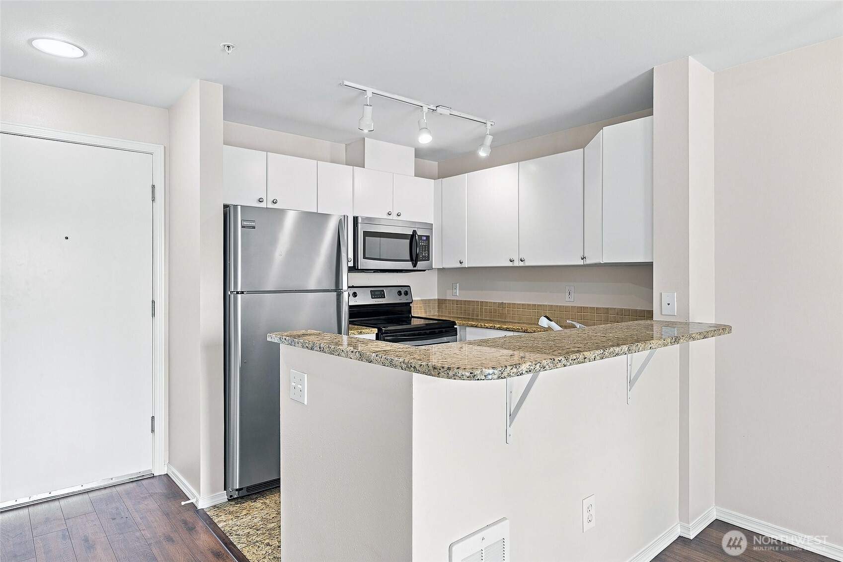 323 Queen Anne Avenue N Unit: 510